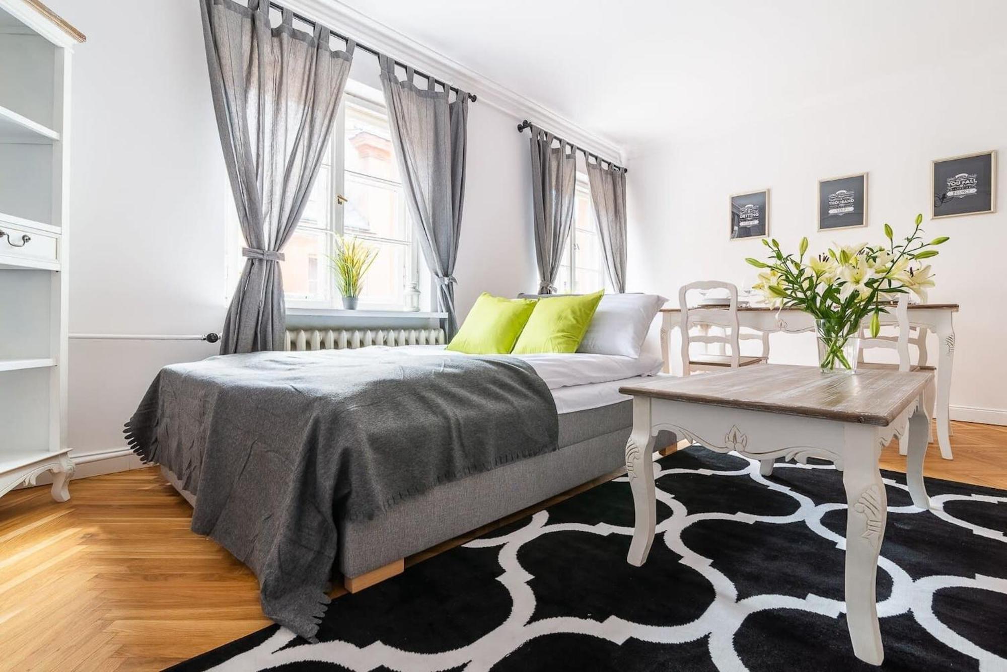 Senatorska 7 By Renters Warszawa