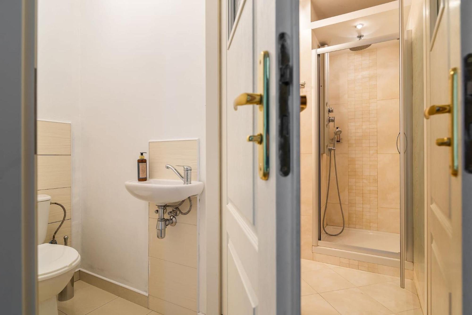 Căn hộ Smolna 8 - Warm With Balcony By Renters Warsaw