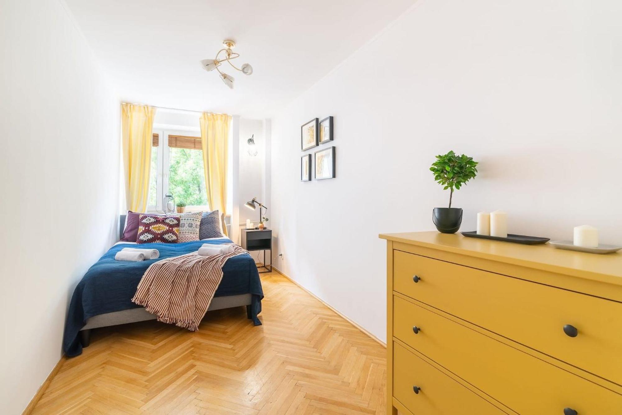 Smolna 8 - Warm With Balcony By Renters Warsaw
