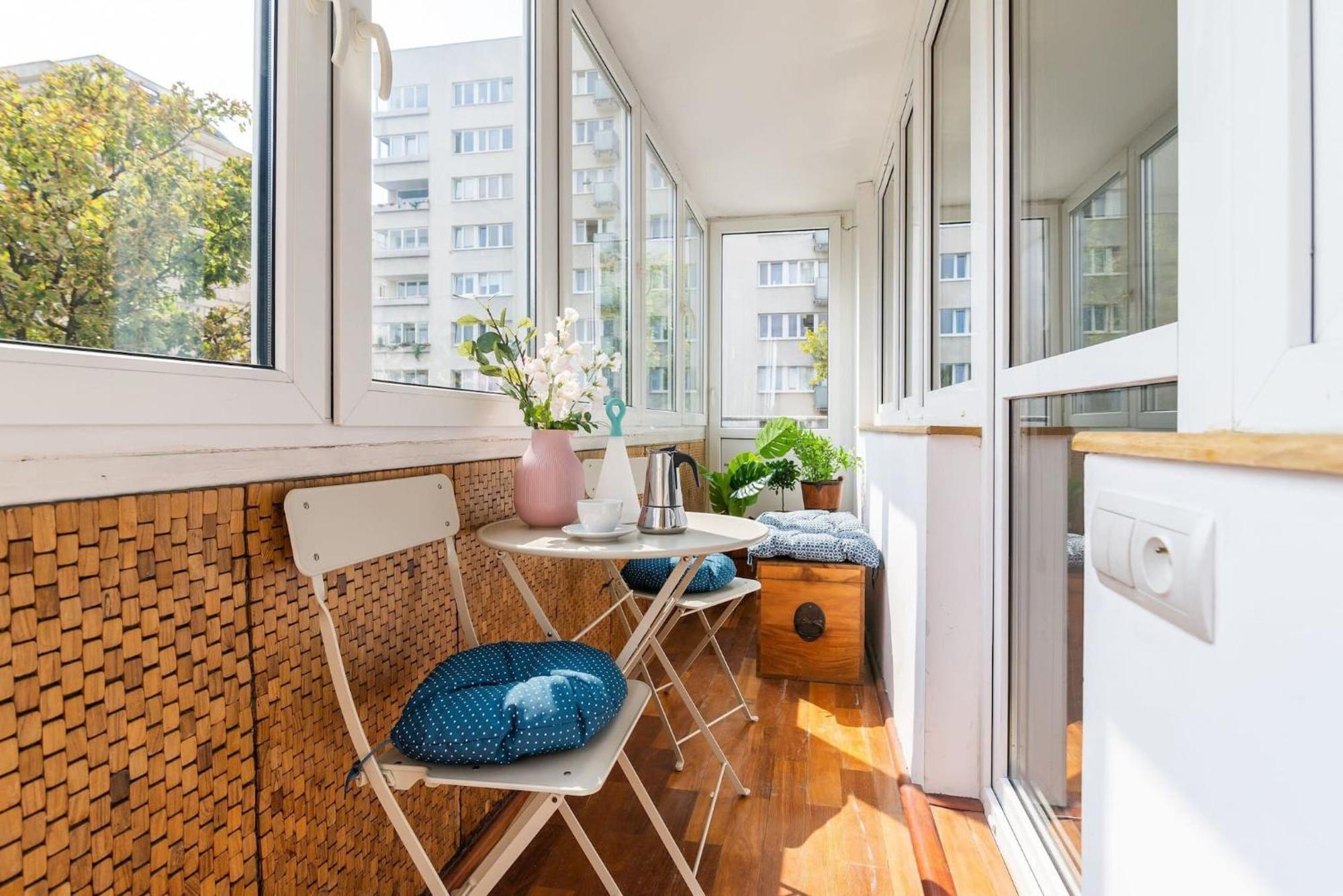 Smolna 8 - Warm With Balcony By Renters Warsaw