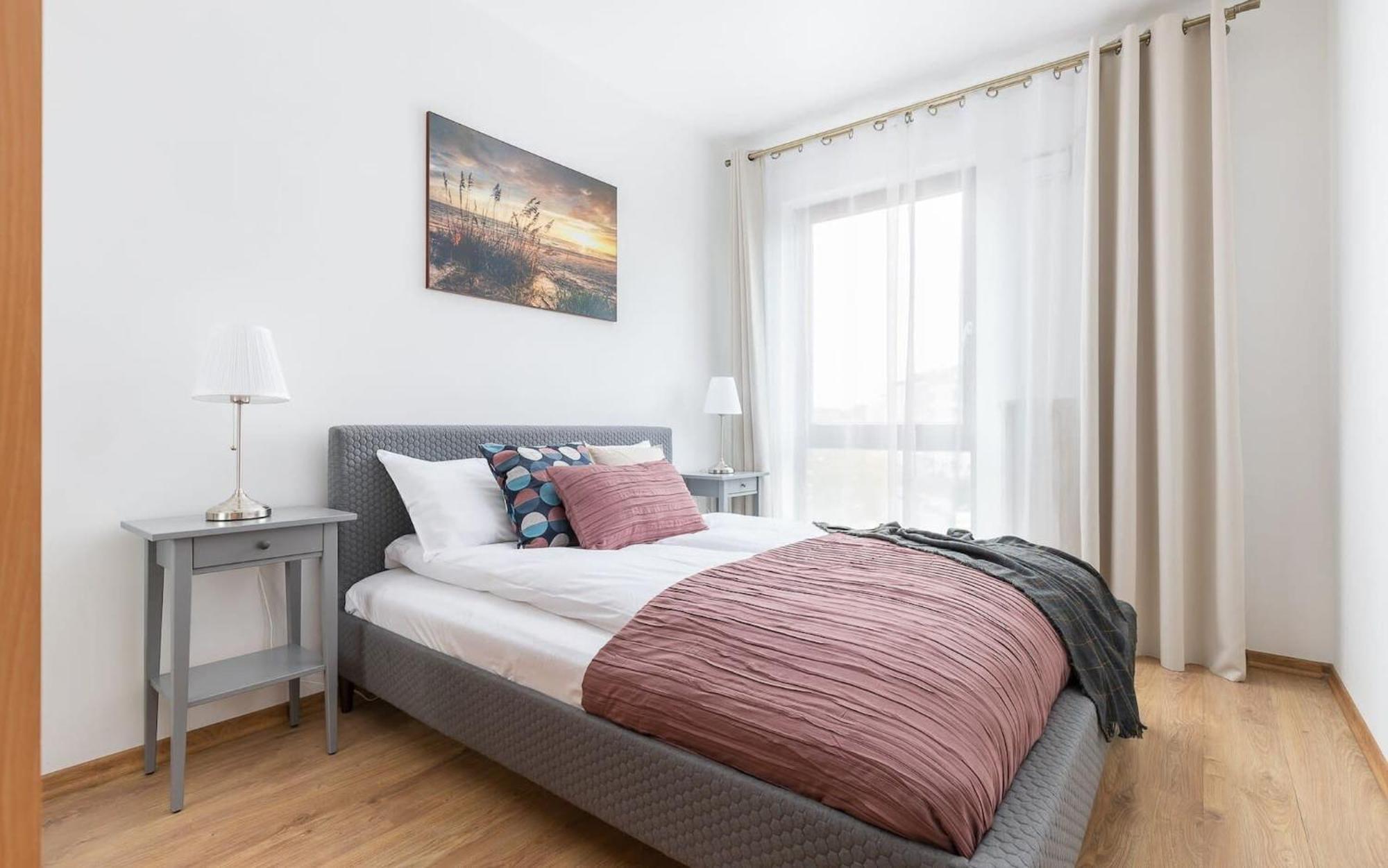 Burakowska 16 - Modern With Balcony Renters Apartment