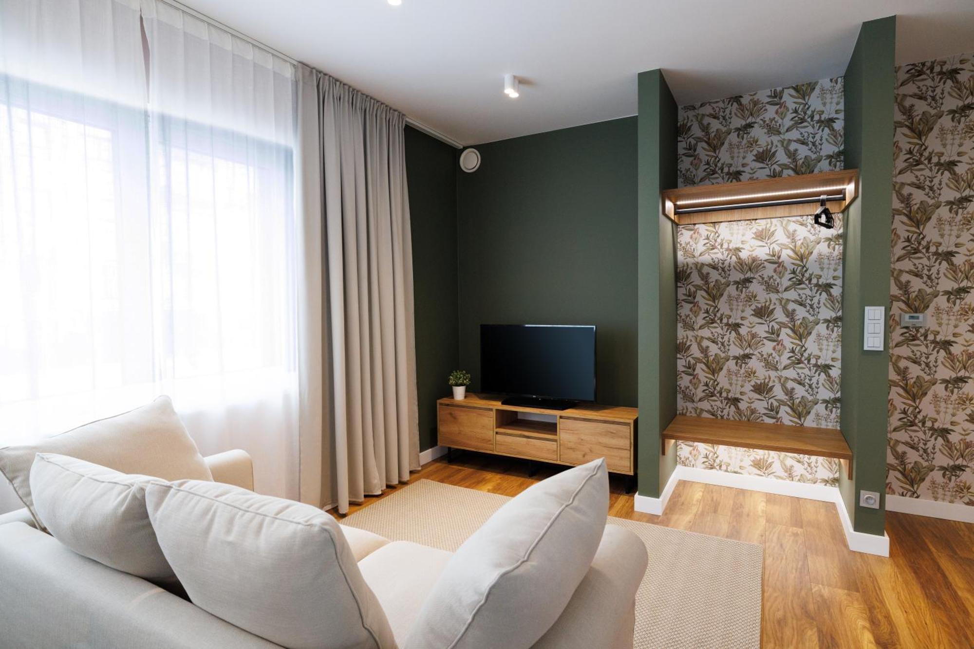 B85 Hotel apartamentowy *