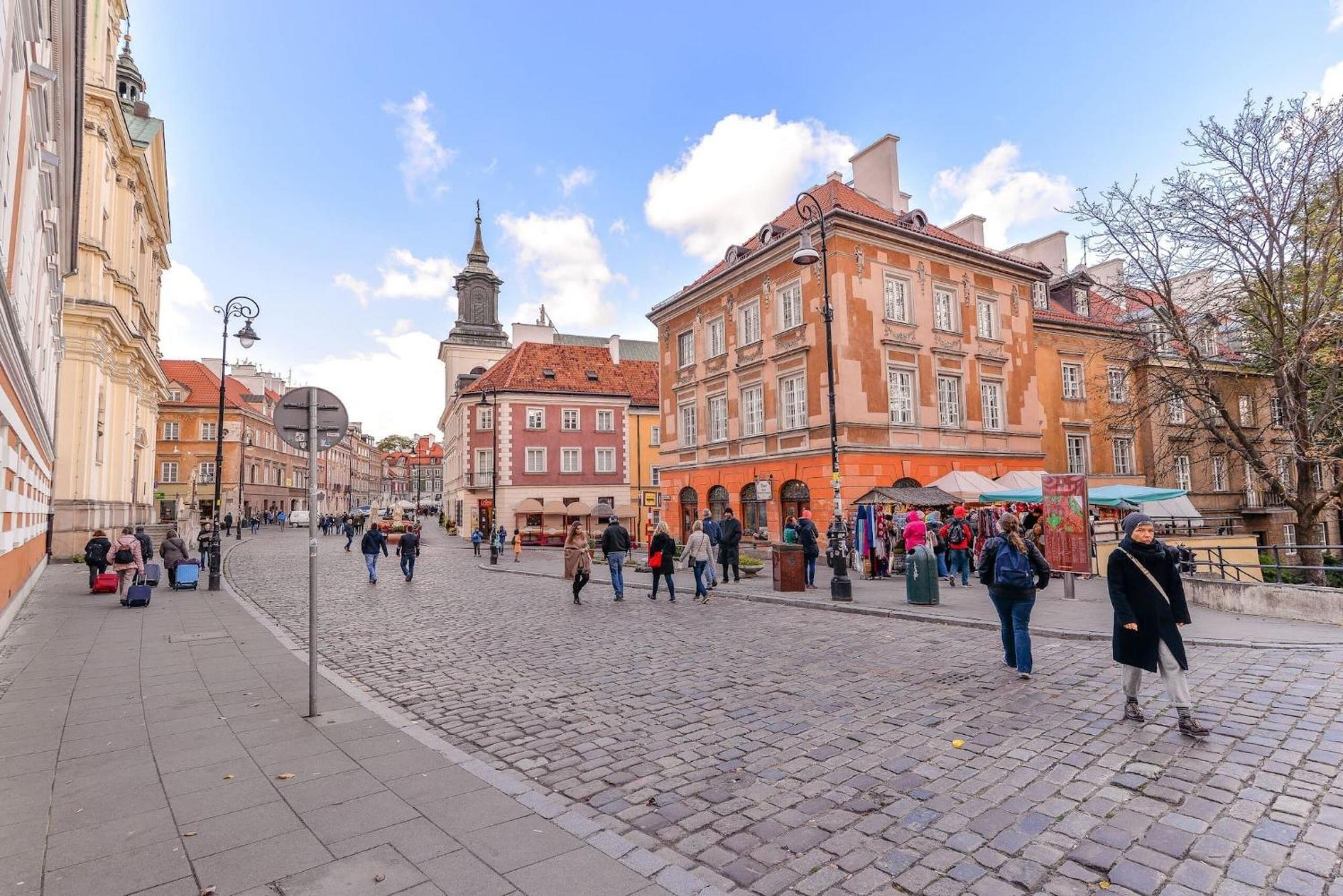 Plac Zamkowy - With View By Renters Apartment *