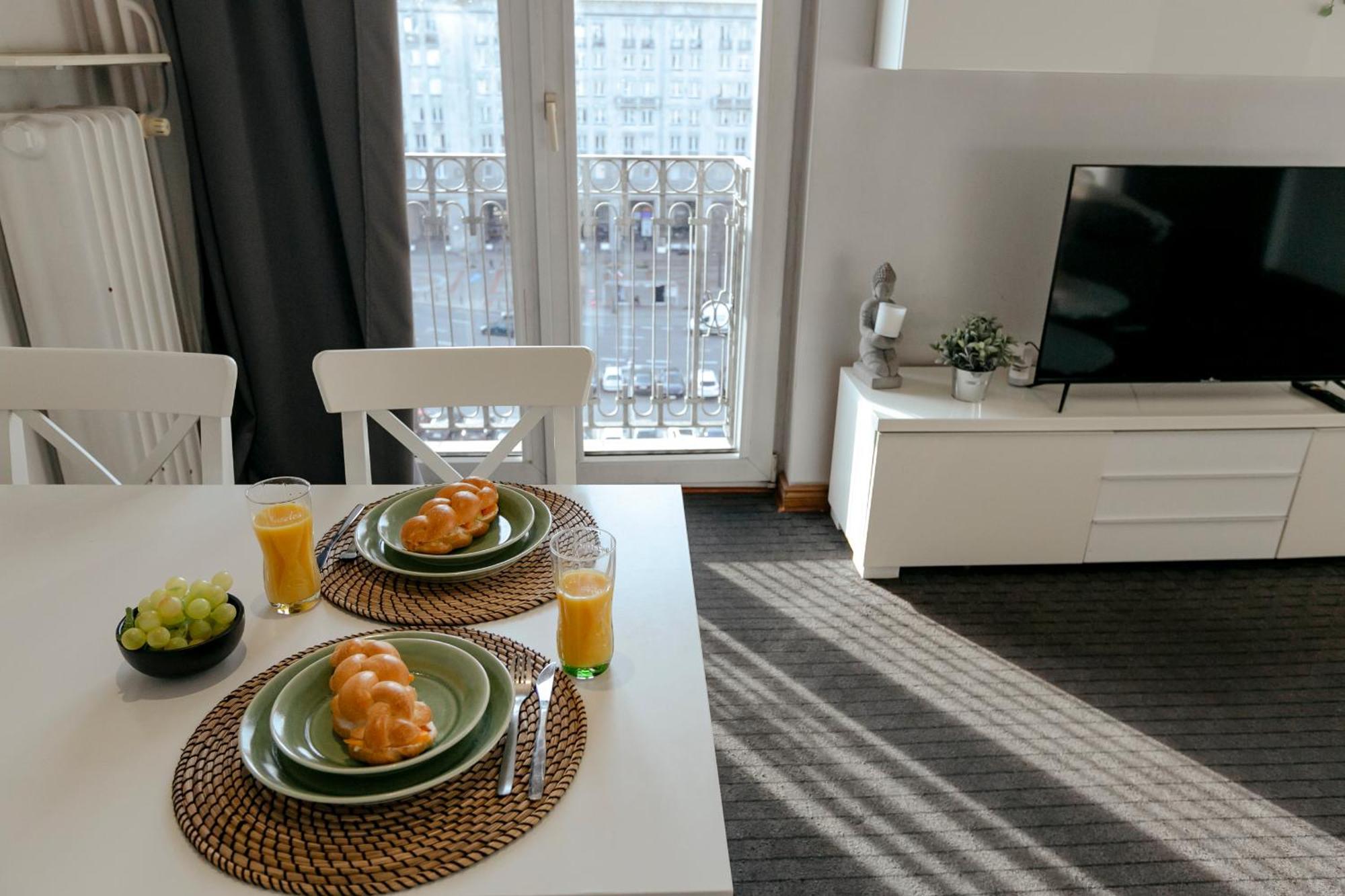 Plac Konstytucji 6 Orange: Panorama With Free Parking Apartment