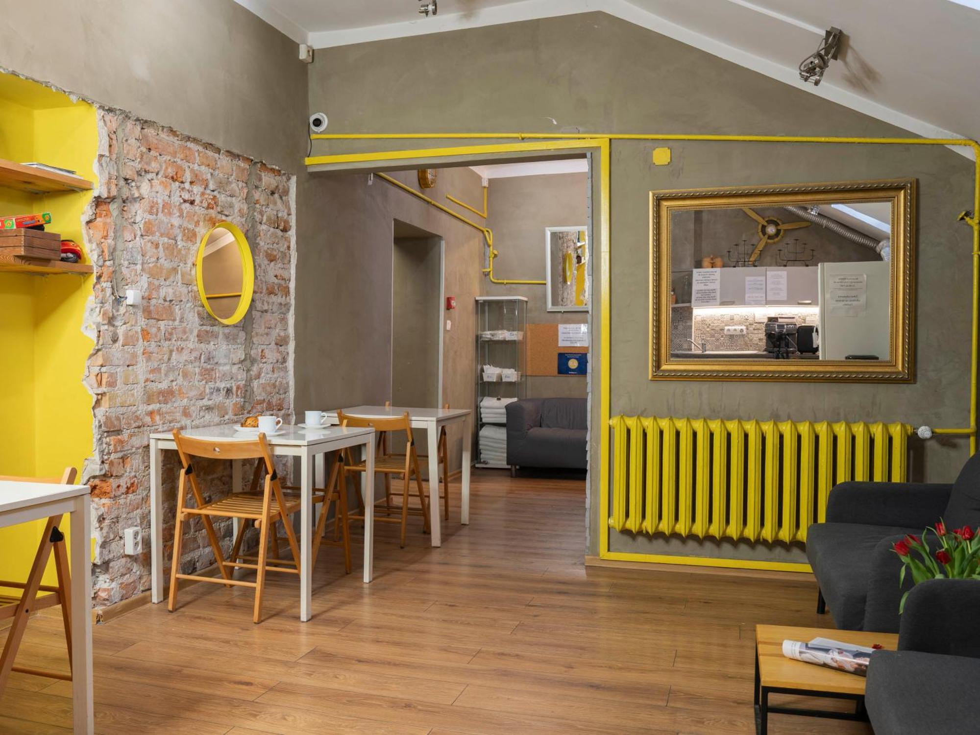 New World St Hostel And Private Room Hostel