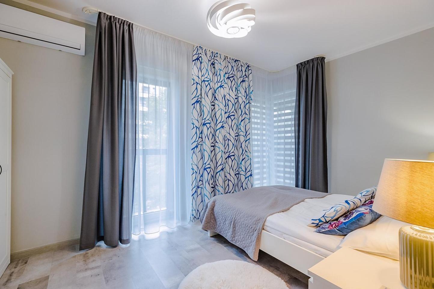 Family Zoliborz By Renters Apartment
