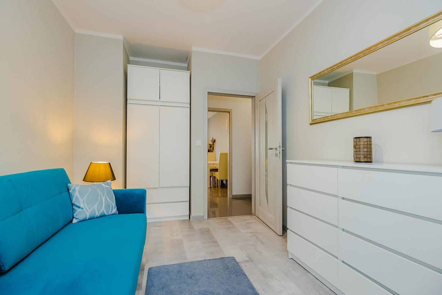 Family Zoliborz By Renters *
