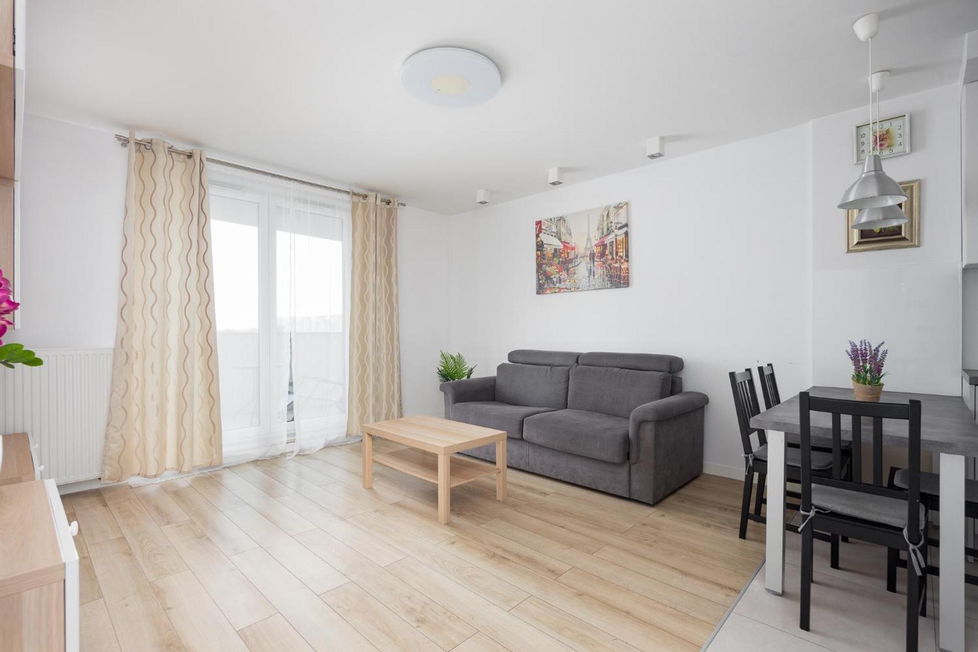 Metro Wilanowska Aparts Apartment