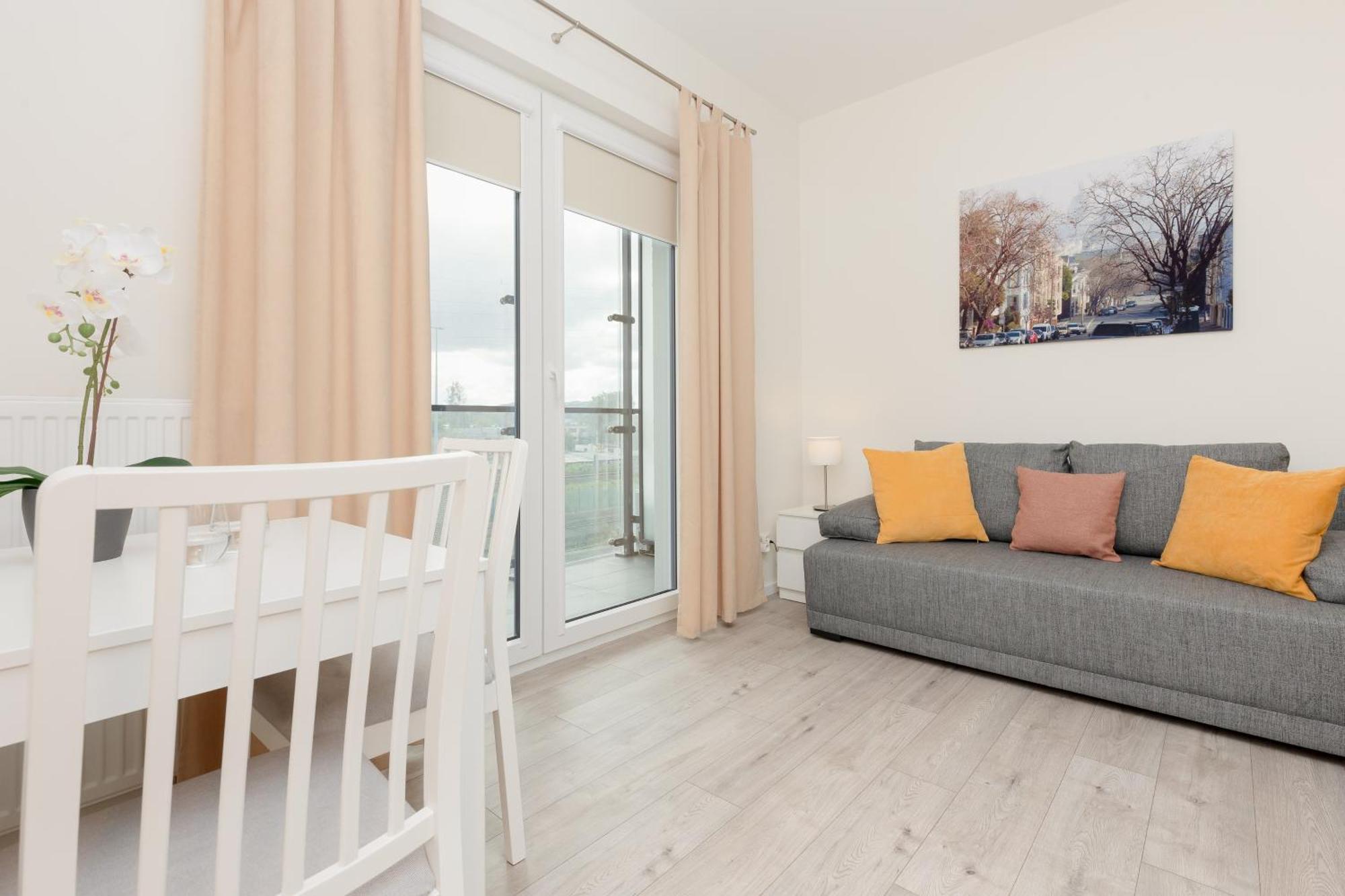 Cozy Wola Kasprzaka By Renters Khách sạn hẻo lánh Warsaw
