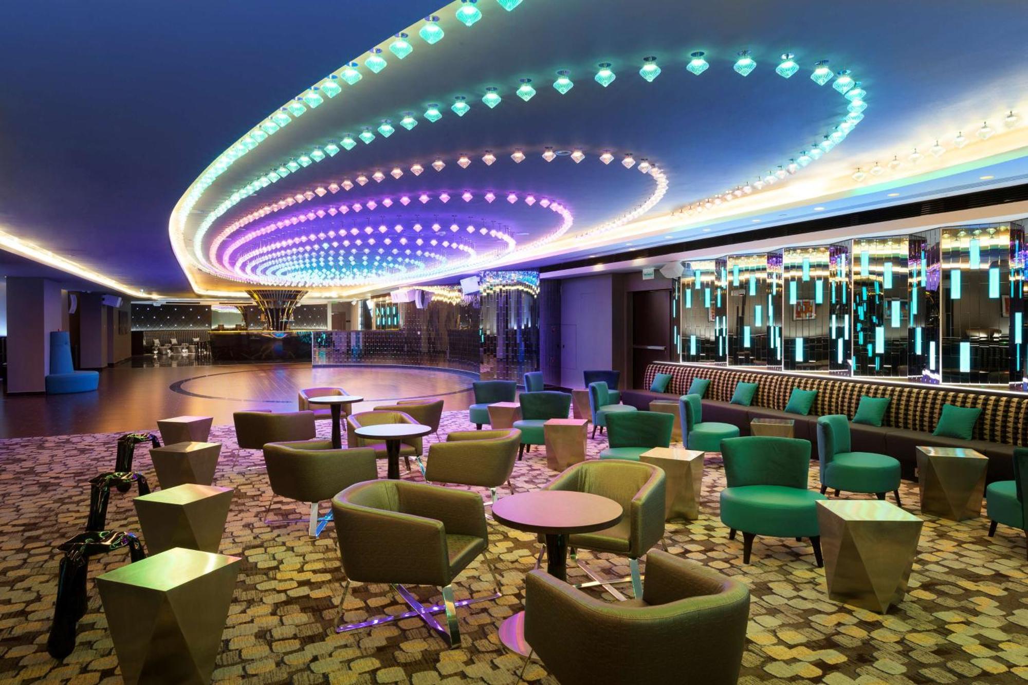 Doubletree By Hilton & Conference Centre 4*