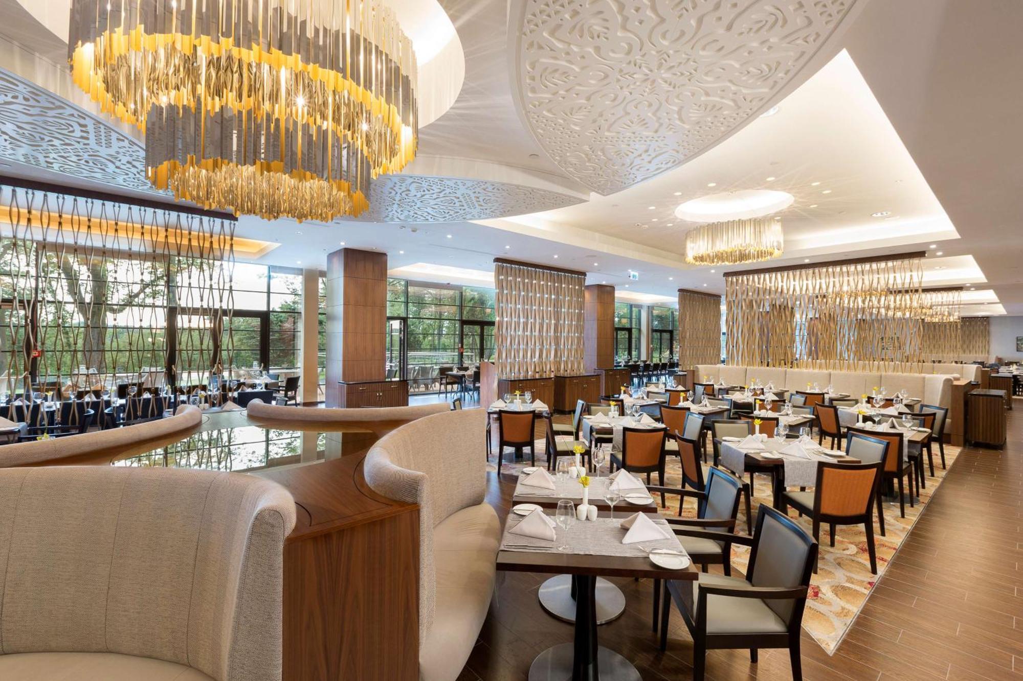Doubletree By Hilton & Conference Centre Warsaw