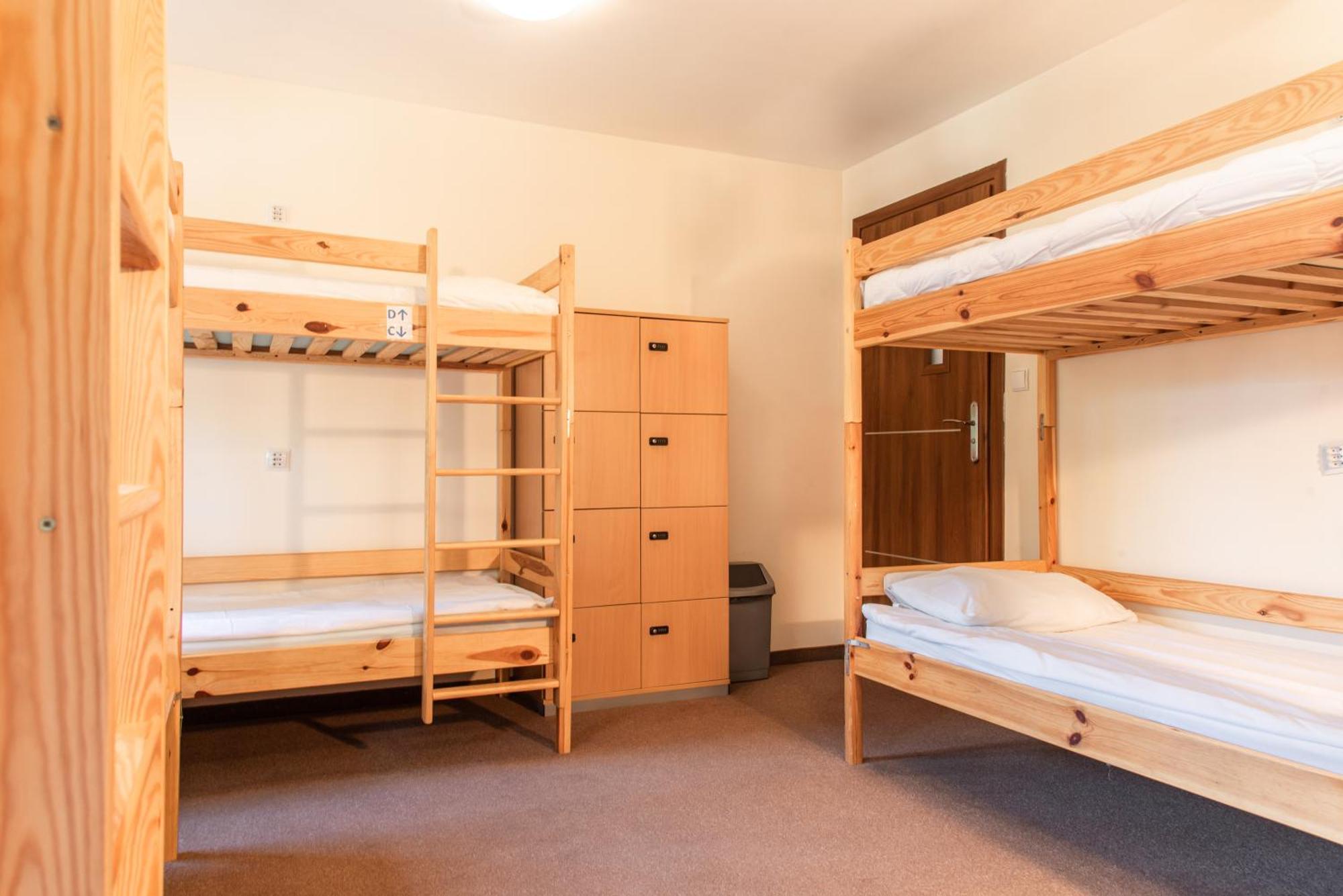 Nhà trọ Luxhostel24 *
