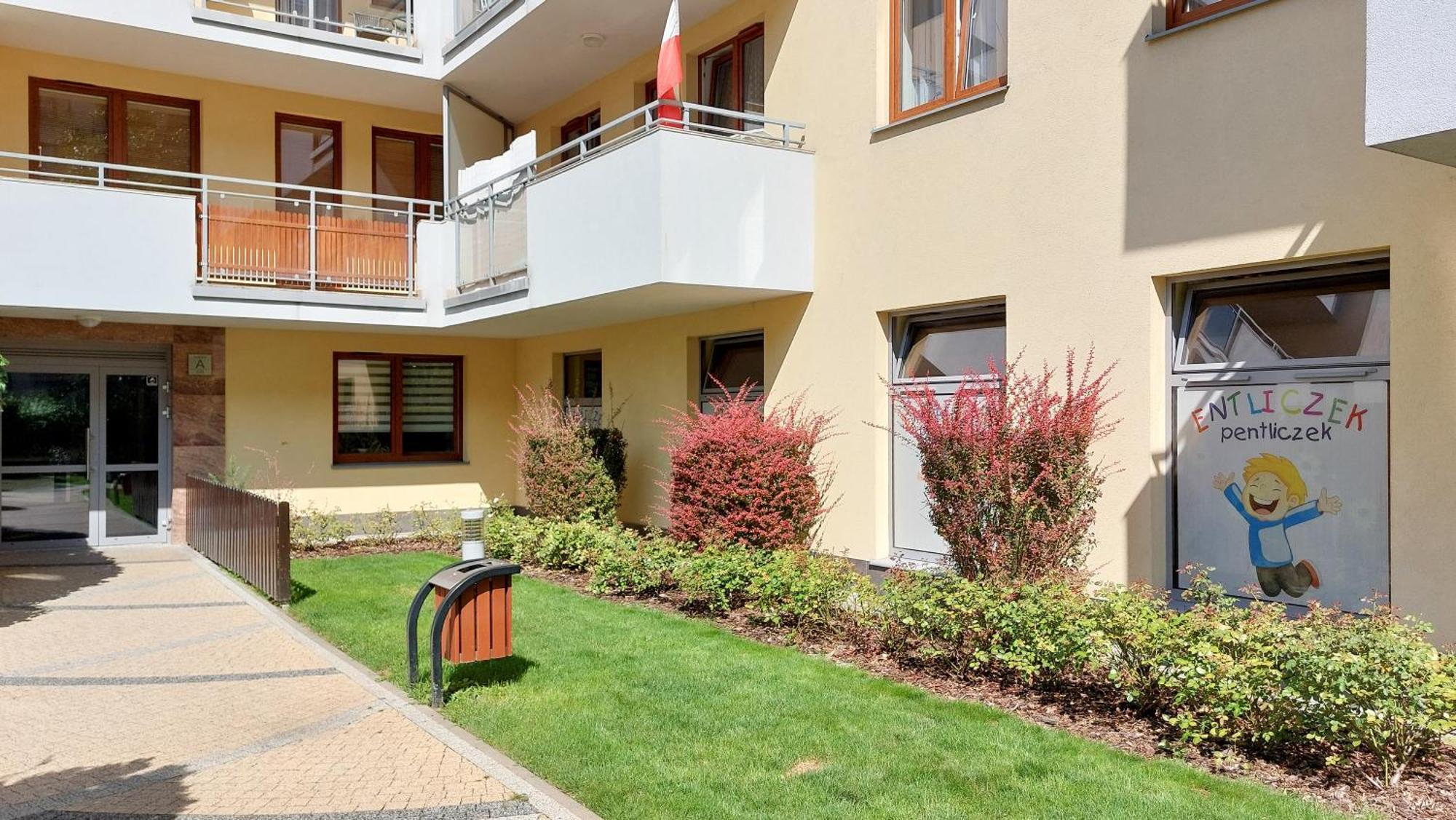 Apartment M&r Apartament Travel&business Premium Skoroszewska - Free Wifi - Self Check-in - Enel-med - Fv - Close The City Center *