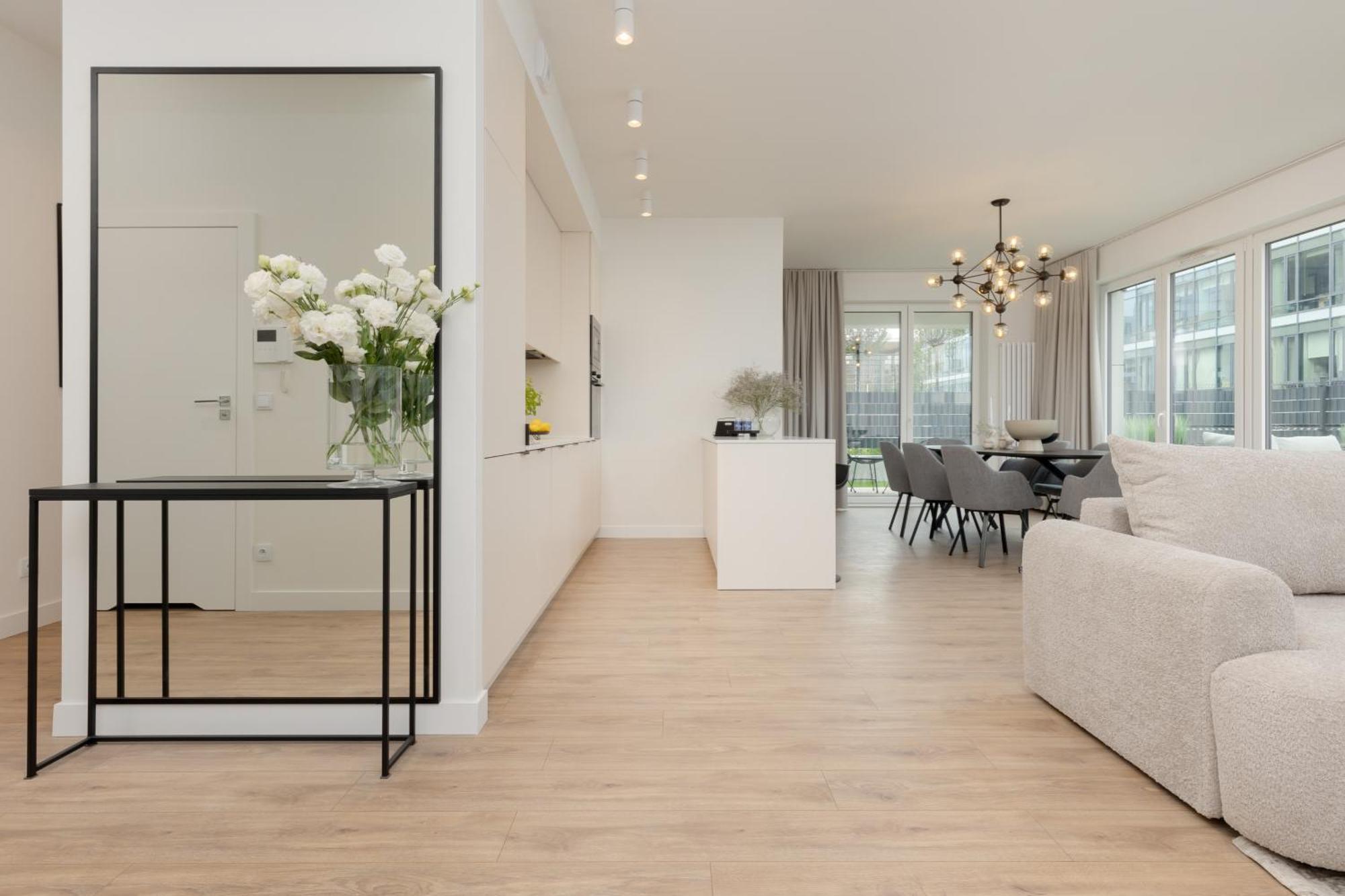 Lux Domaniewska With Sauna & Gym By Renters Prestige Warsaw