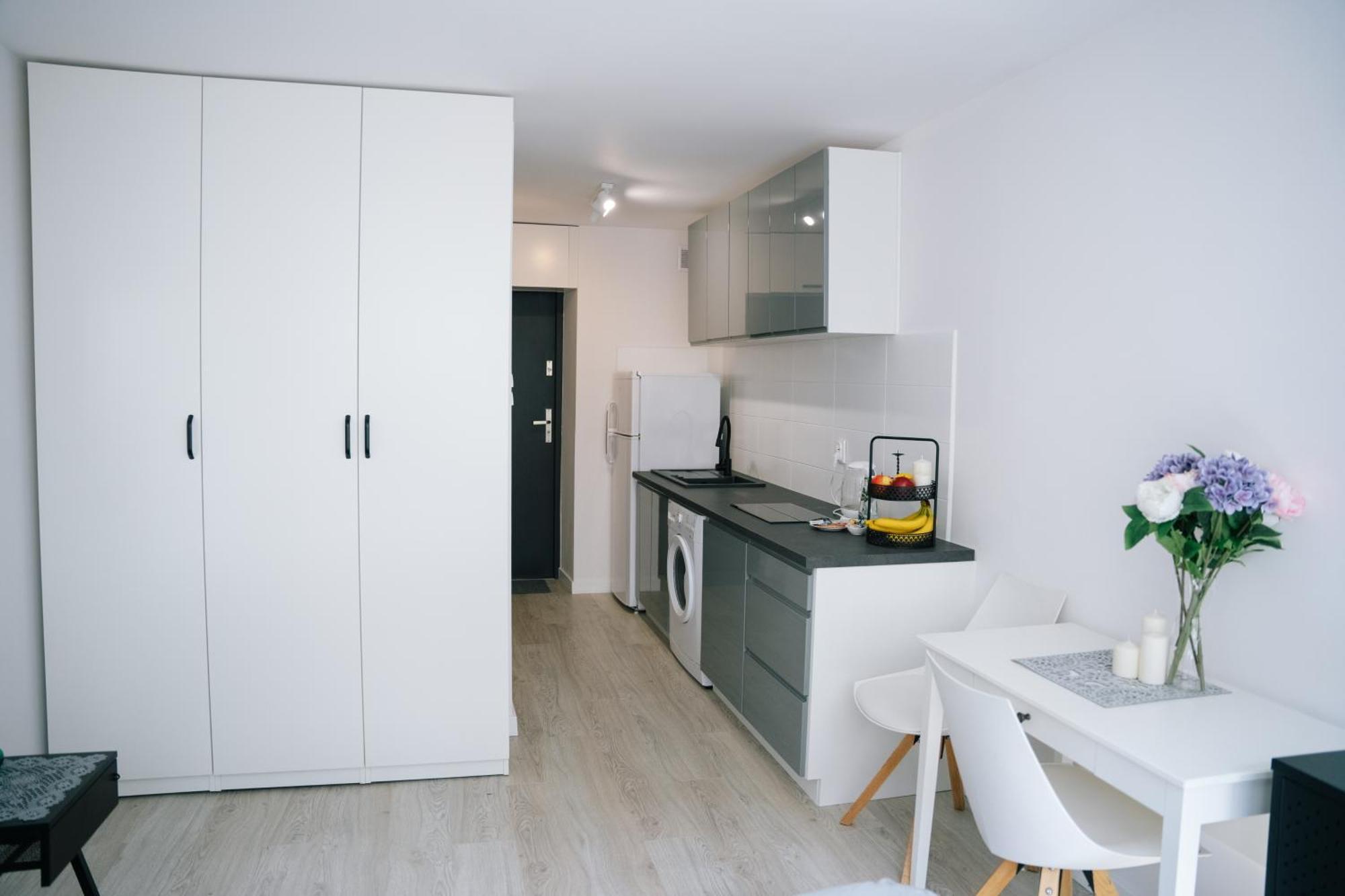 Apartament Downtown - Location, Metro Nearby - By Rentujemy Warszawa