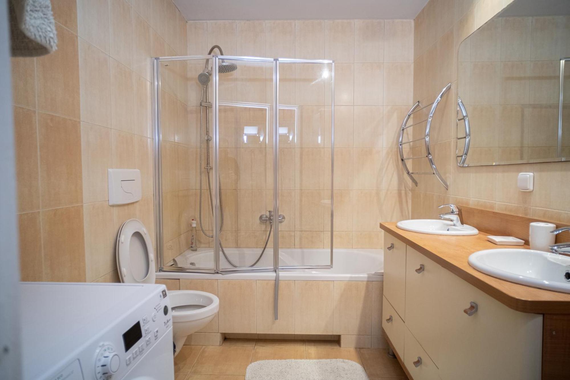 Apartrooms Near Old Town In Dnf Done Invoice Privatunterkunft *