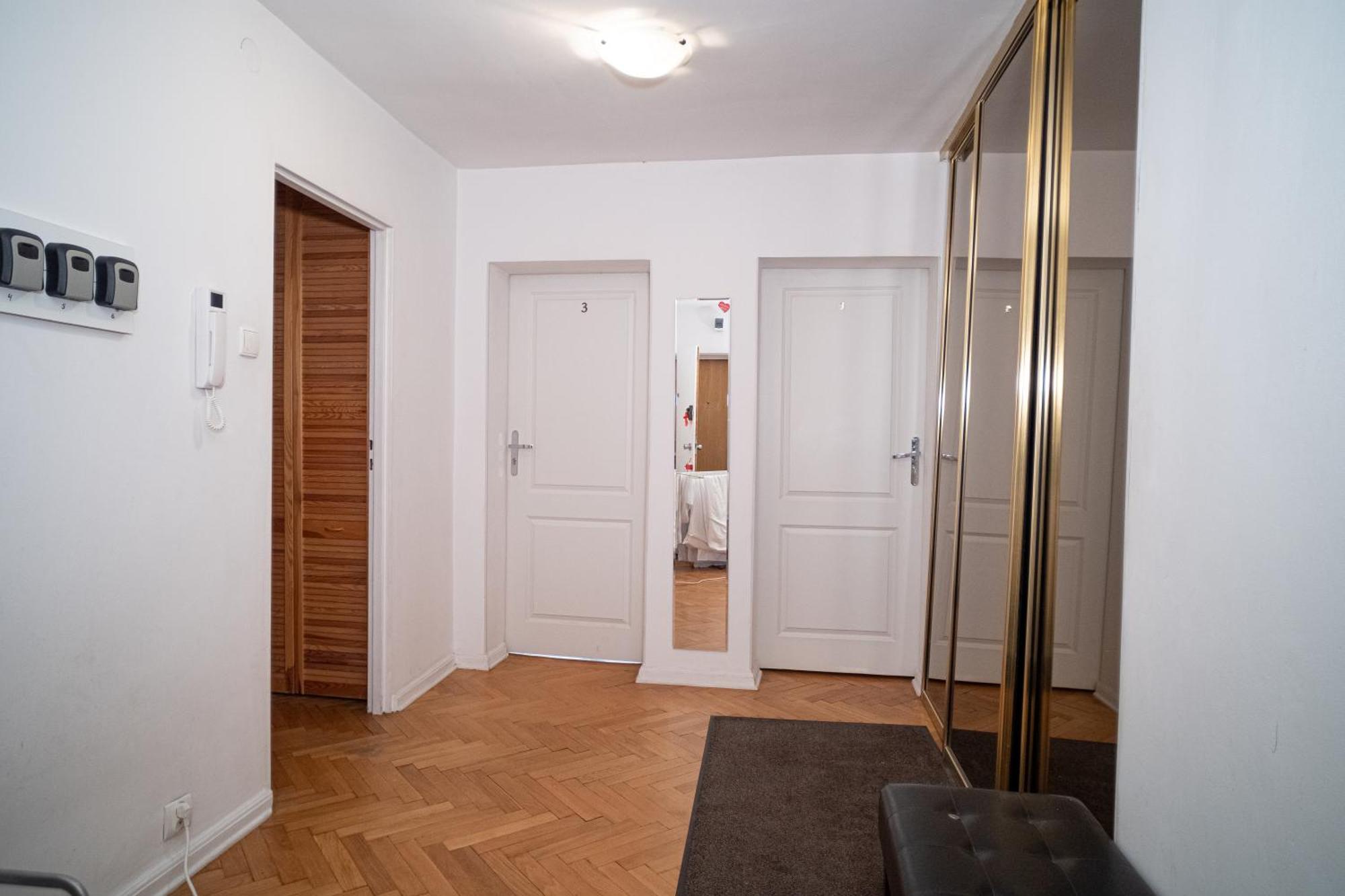 Apartrooms Near Old Town In Dnf Done Invoice