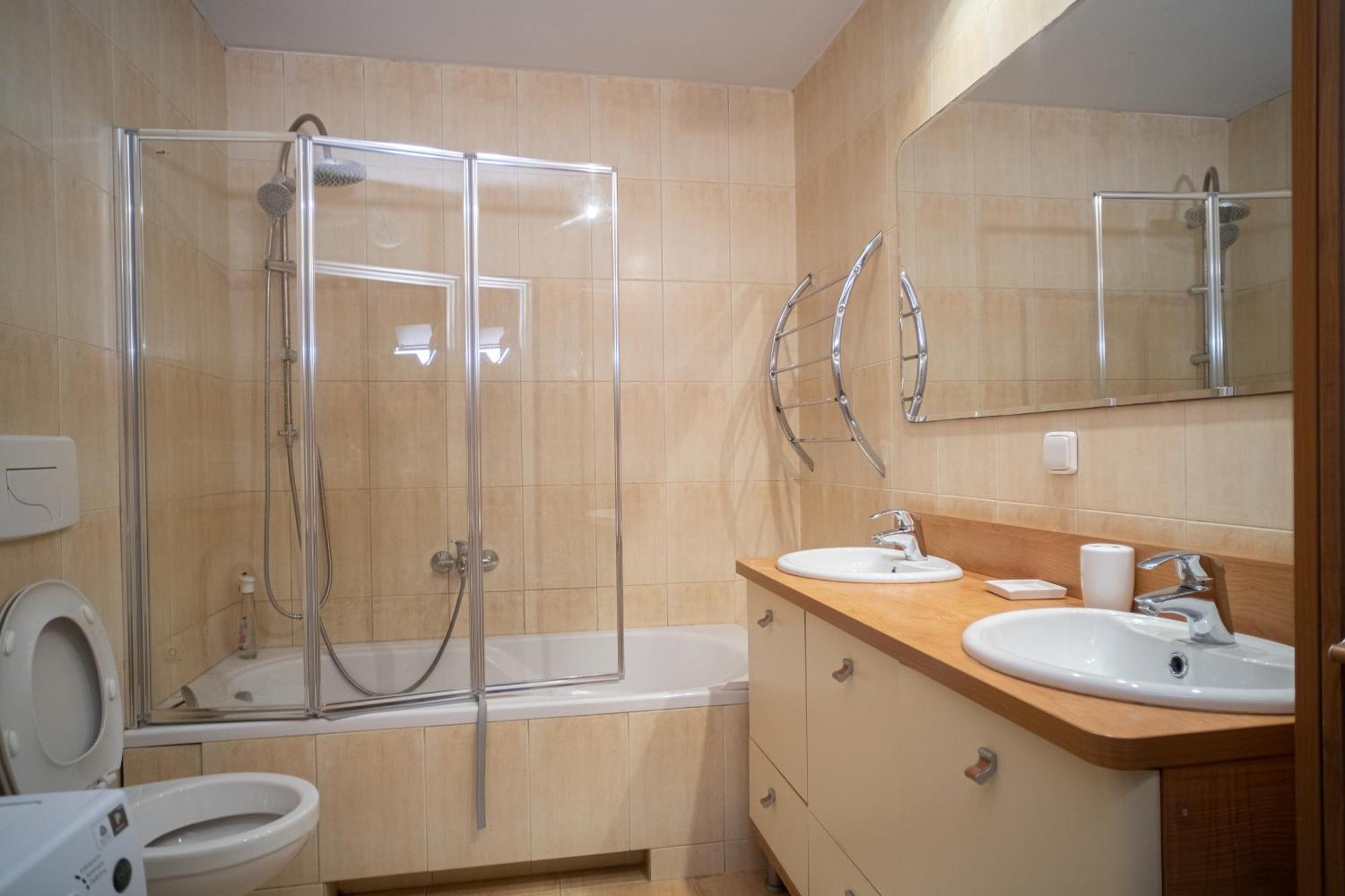 Apartrooms Near Old Town In Dnf Done Invoice * Warschau