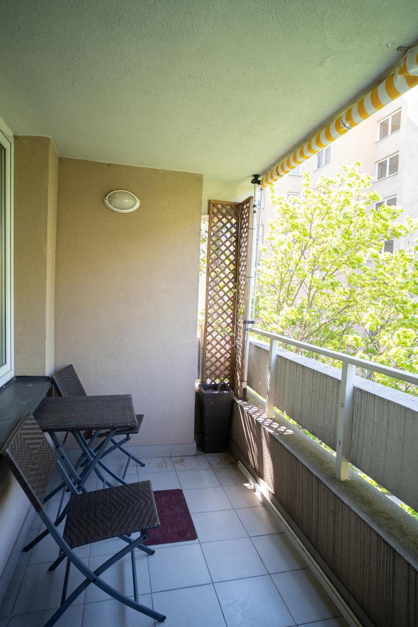 Apartrooms Near Old Town In Dnf Done Invoice *