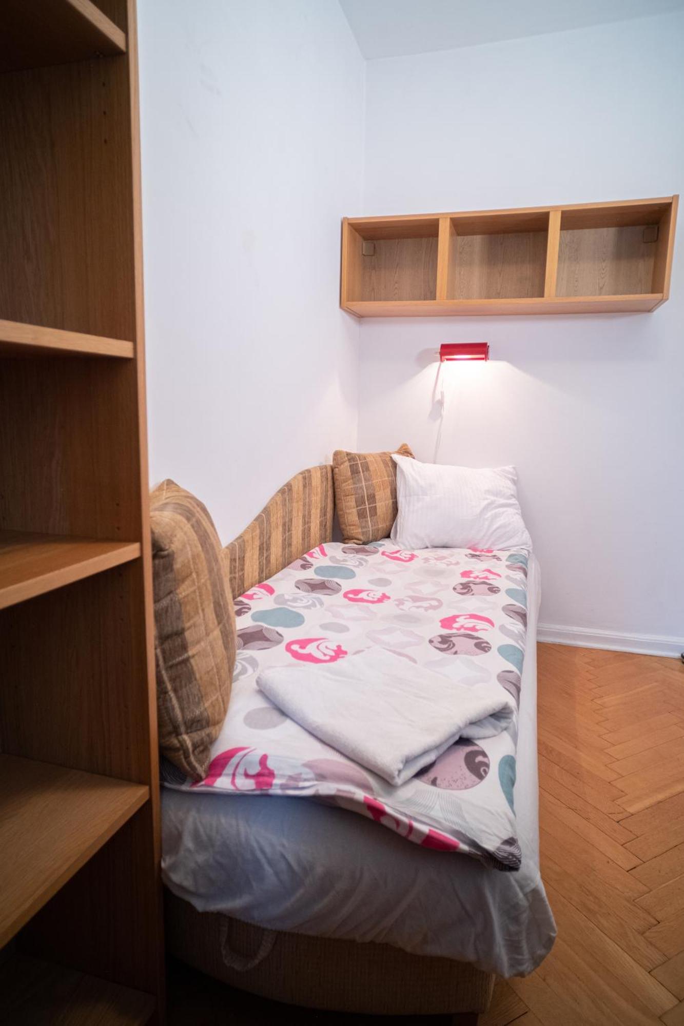 Apartrooms Near Old Town In Dnf Done Invoice Warschau