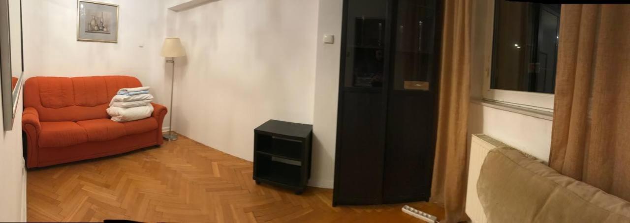 Apartrooms Near Old Town In Dnf Done Invoice Warschau