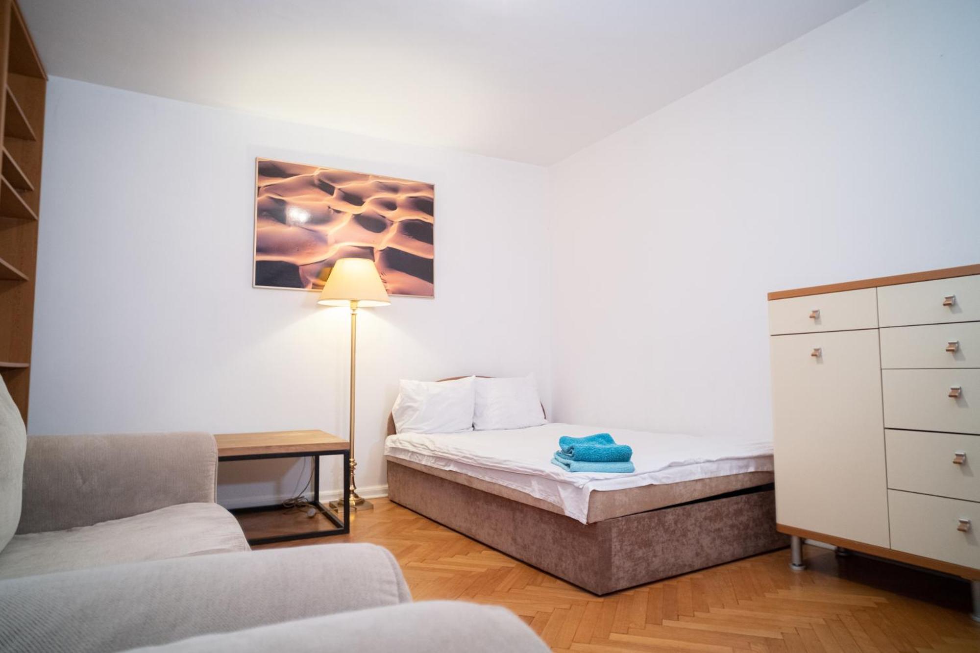 Apartrooms Near Old Town In Dnf Done Invoice Privatunterkunft