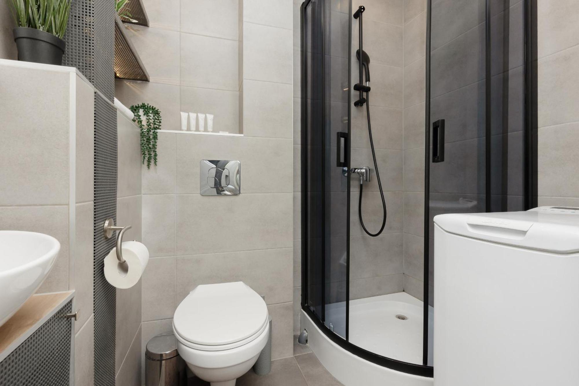 Comfort & Style Center By Renters * Warsaw