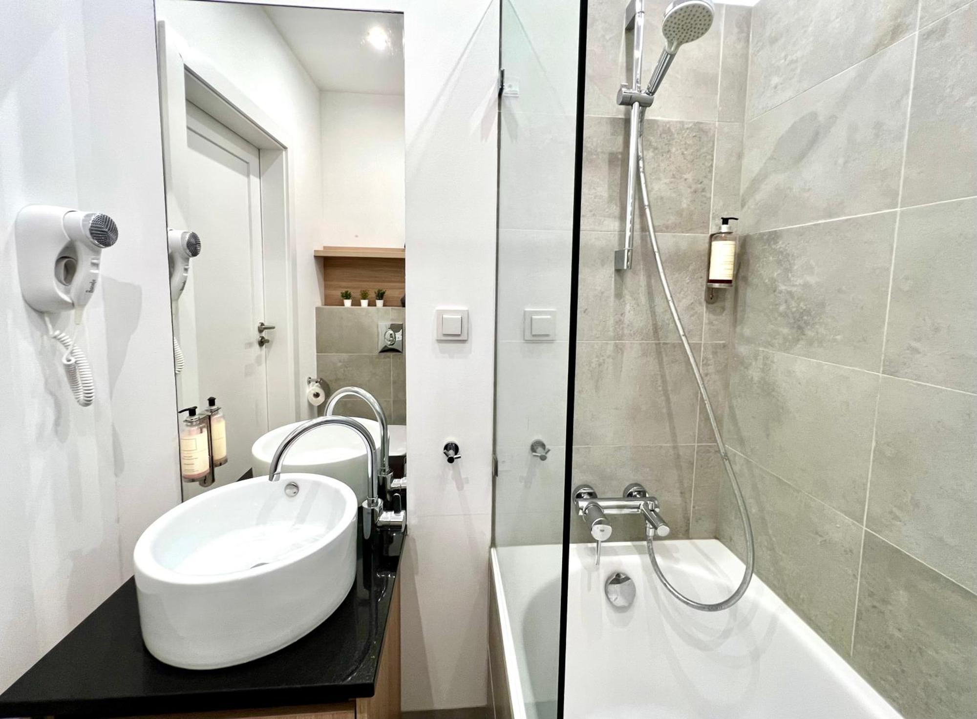 K22 Zachodnia Slawinska 502 Apartment Warsaw