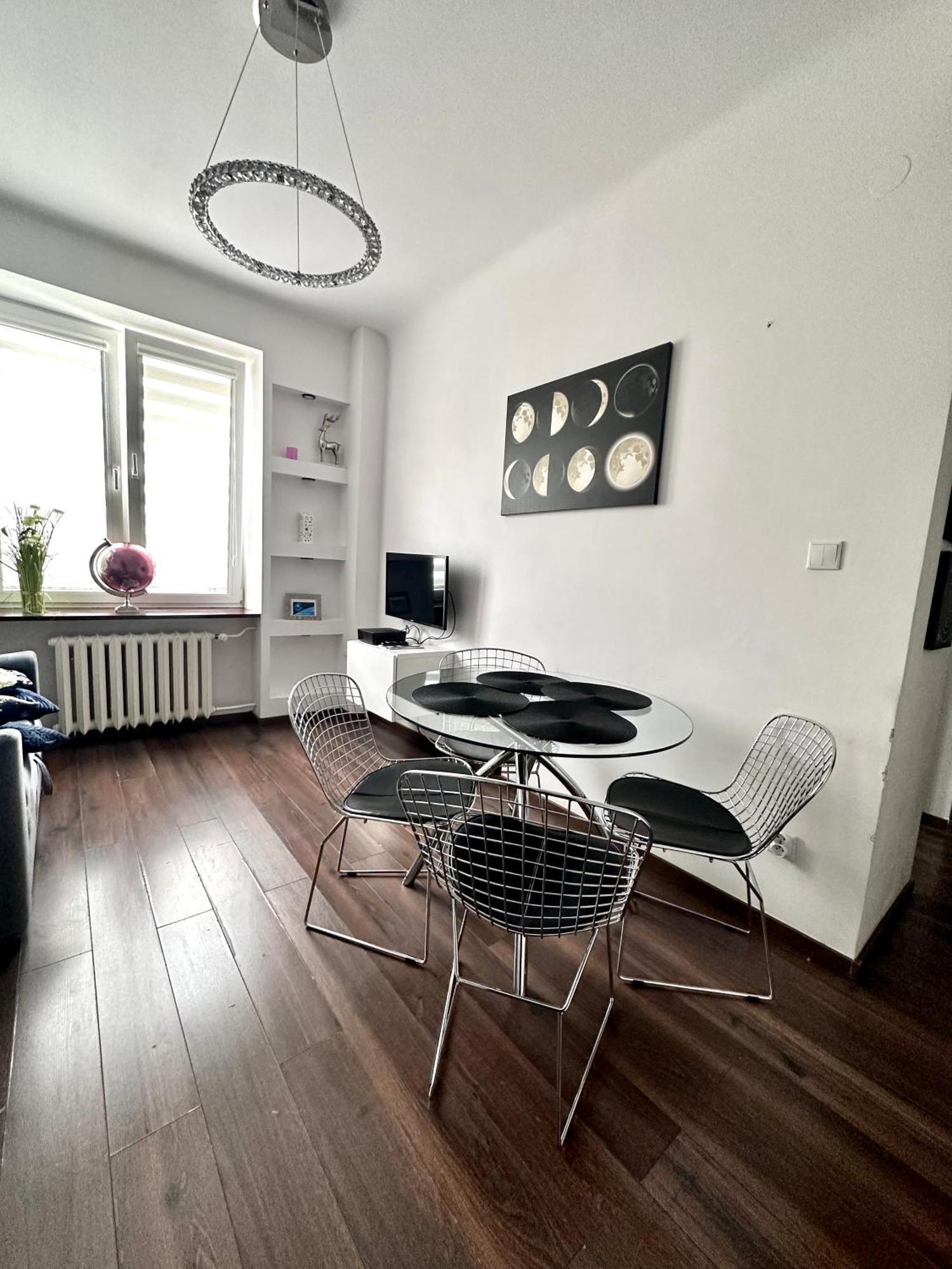 Space 2 Center Apartment Warschau