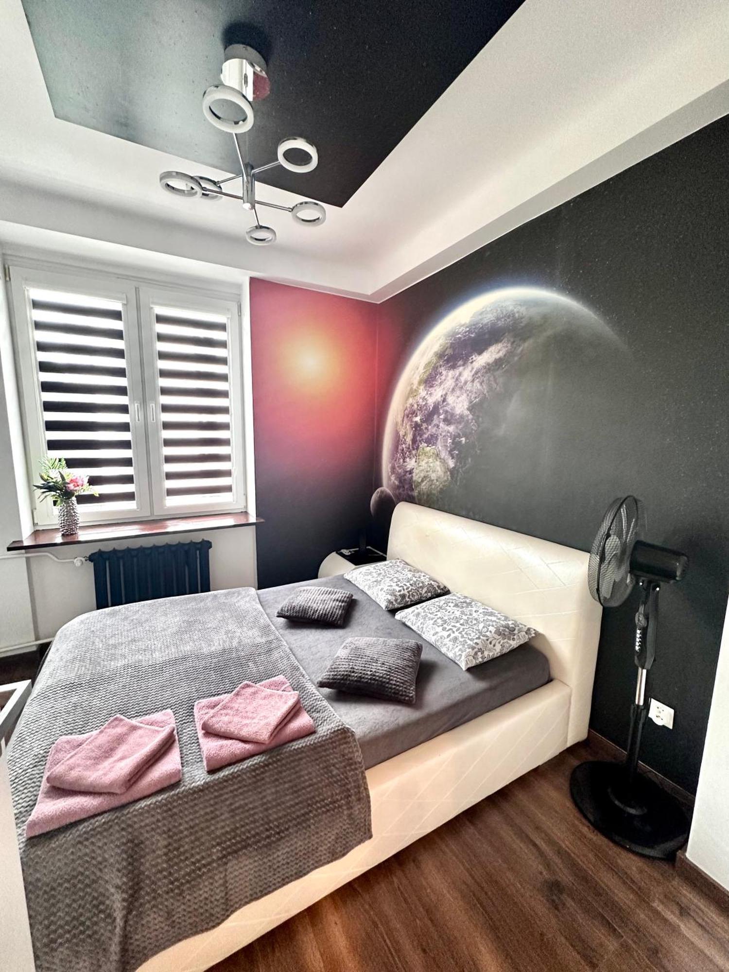 Space 2 Center Apartment Warschau