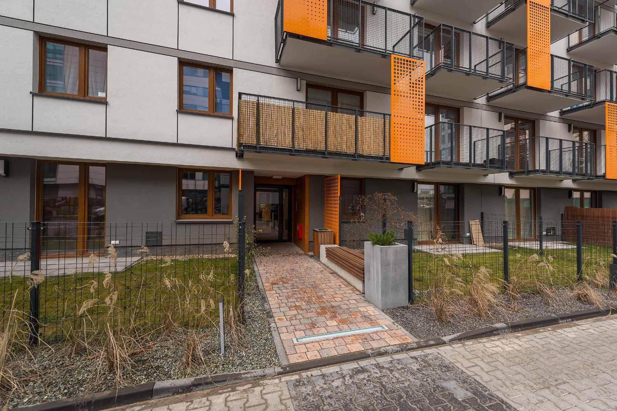 Cybernetyki 2c P&o Serviced Apartment Warsaw