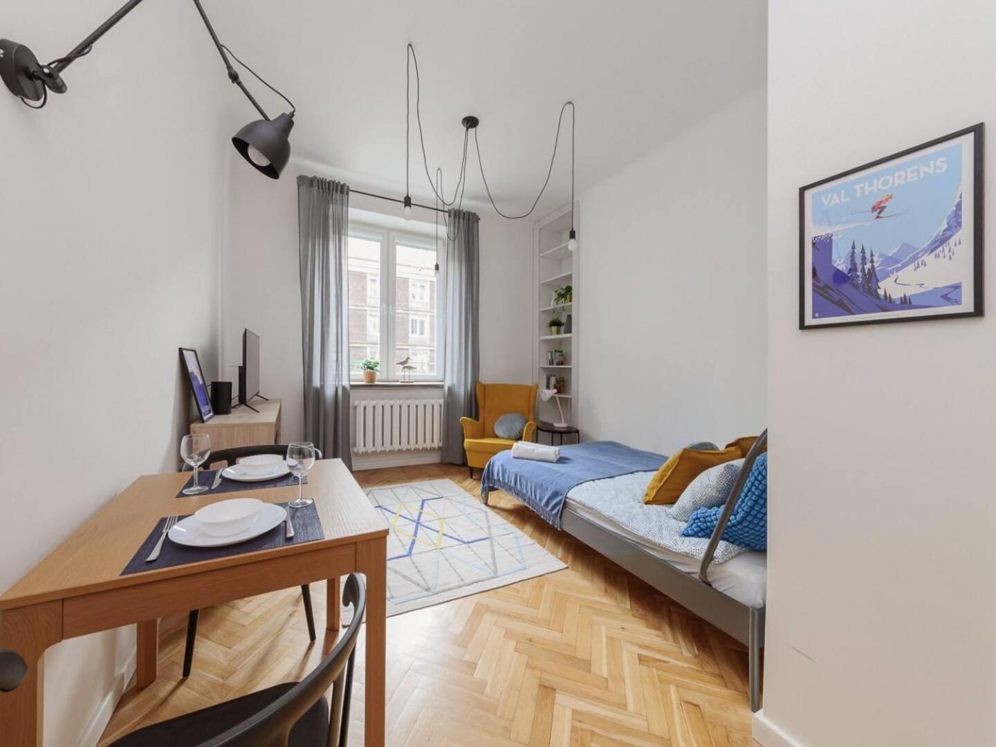 Canary Corner Centre Apartment Warsaw