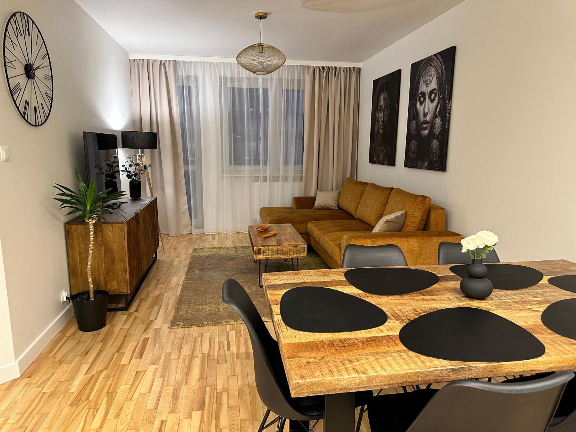 Apartment Millennium Skorosze Mango Warschau