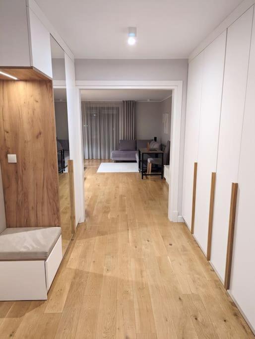 Apartment Apartament Z Biokominkem Blisko Lotniska