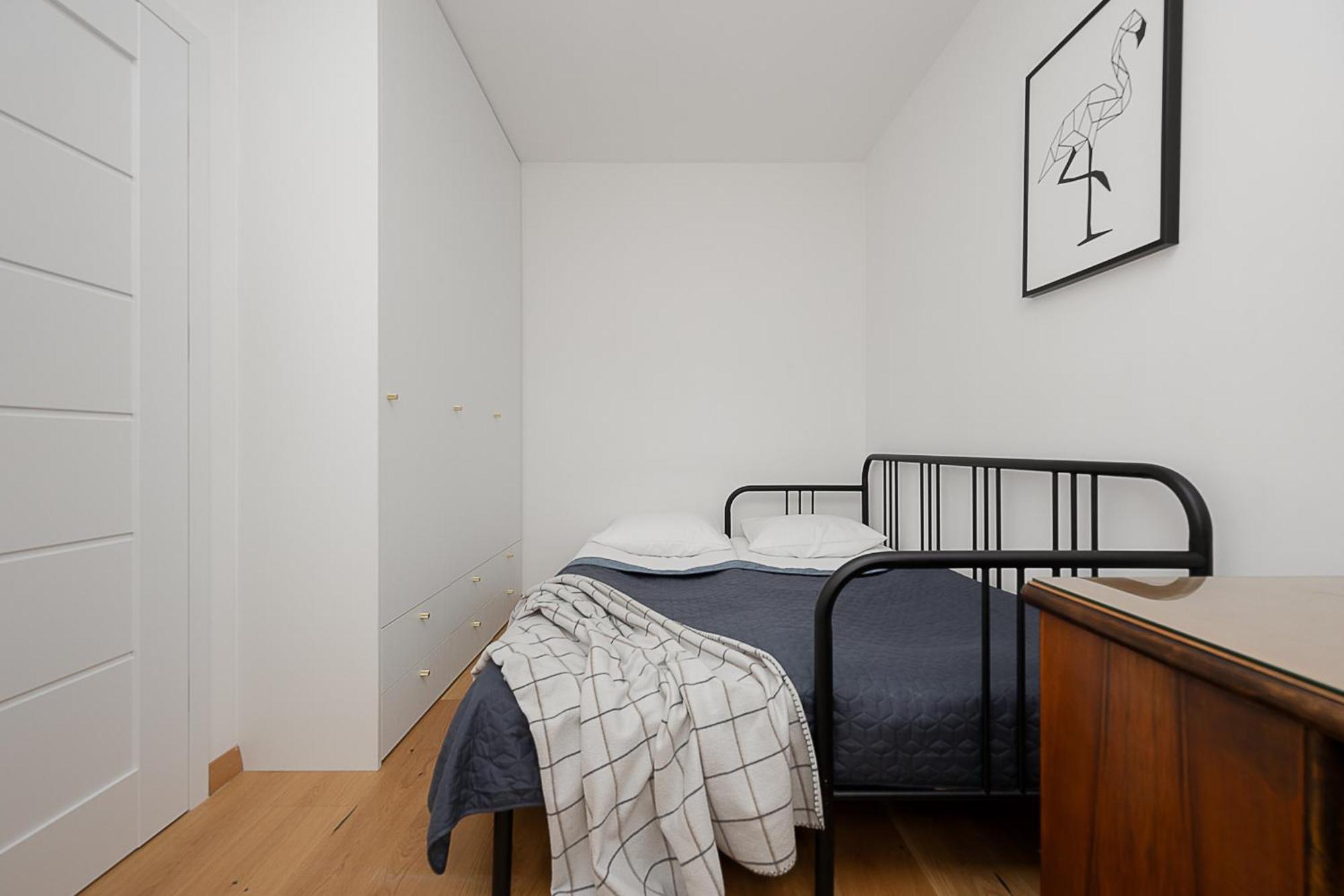 Apartment Charming For 4 People Located 650 M From The Old Town Of By Renters