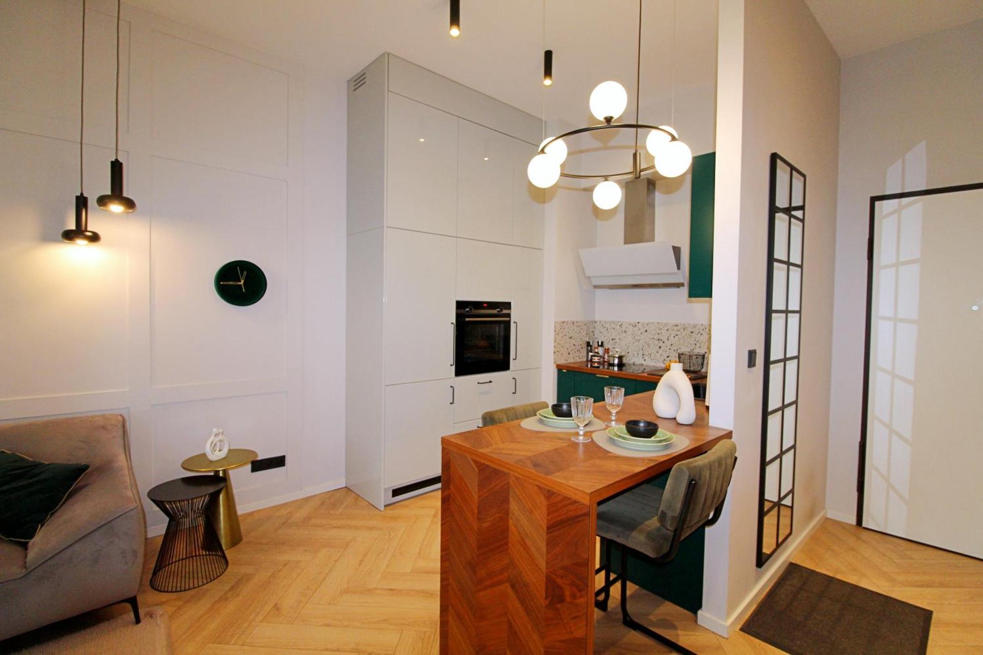 Apartment Woronicza 80 - Bezplatny Parking - Free Parking -ogrodek