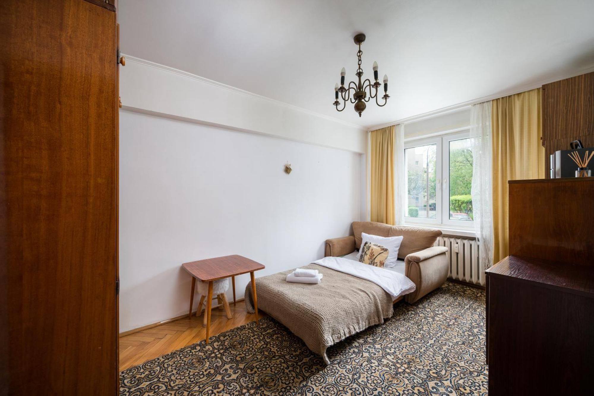 Wola Mila Standard Apartment Warschau