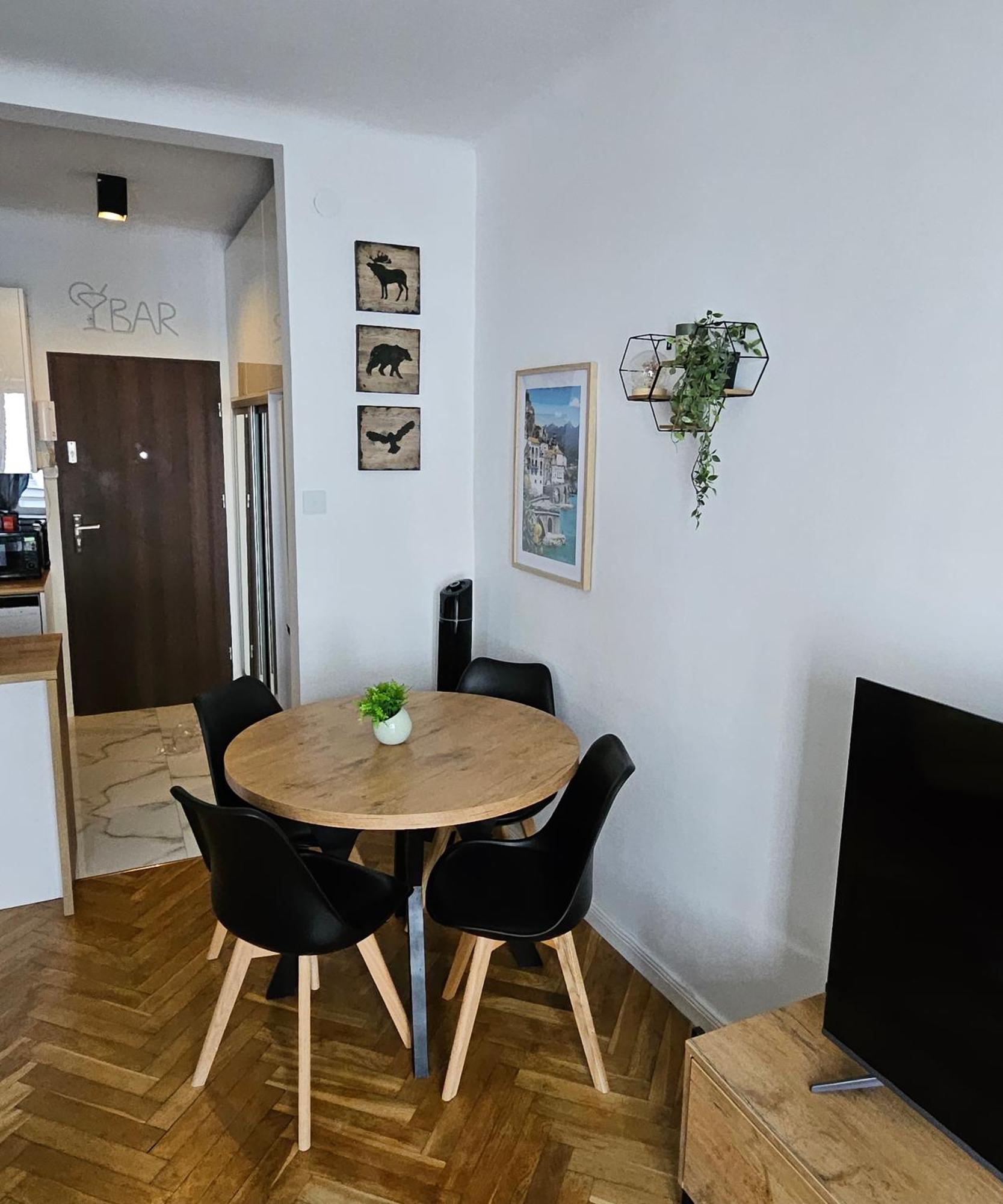 Apartment Juliana Smulikowskiego 2 *