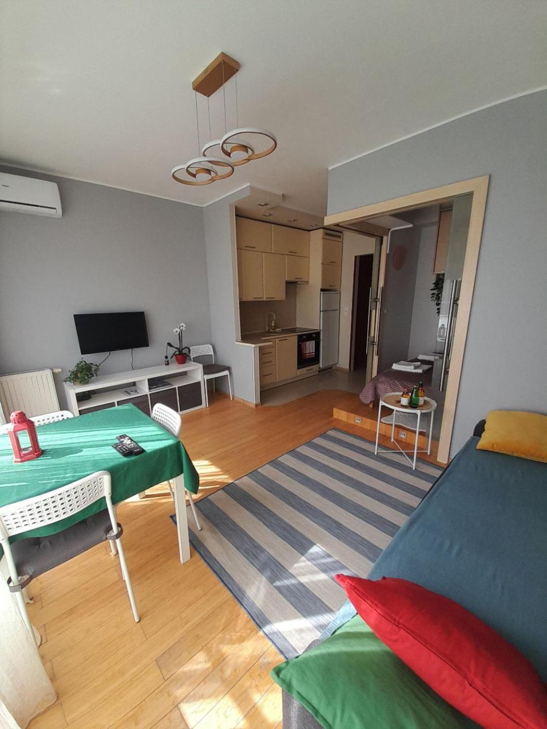 Apartment Glebocka 56 *