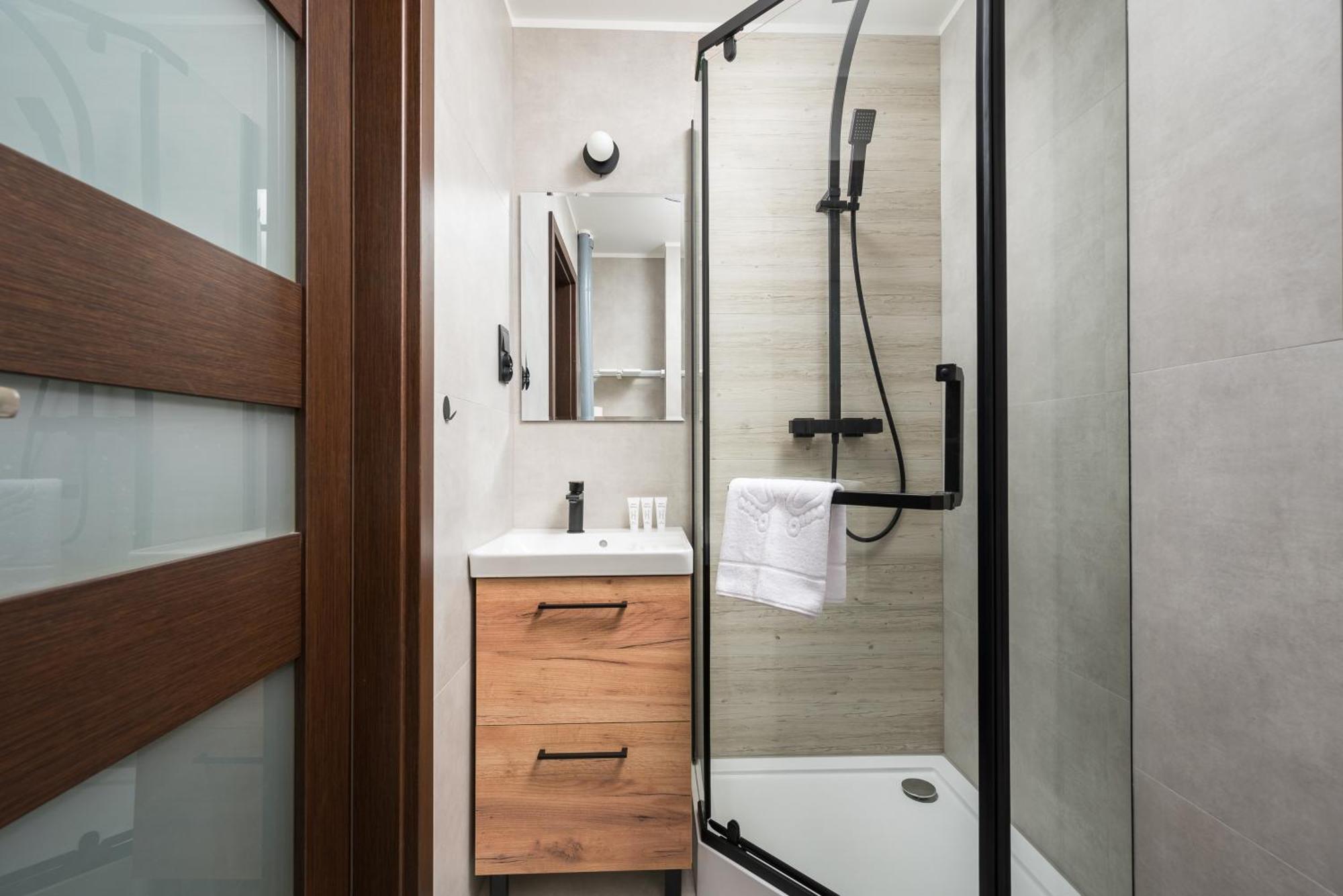 Park Mirowski Homely Apartment *
