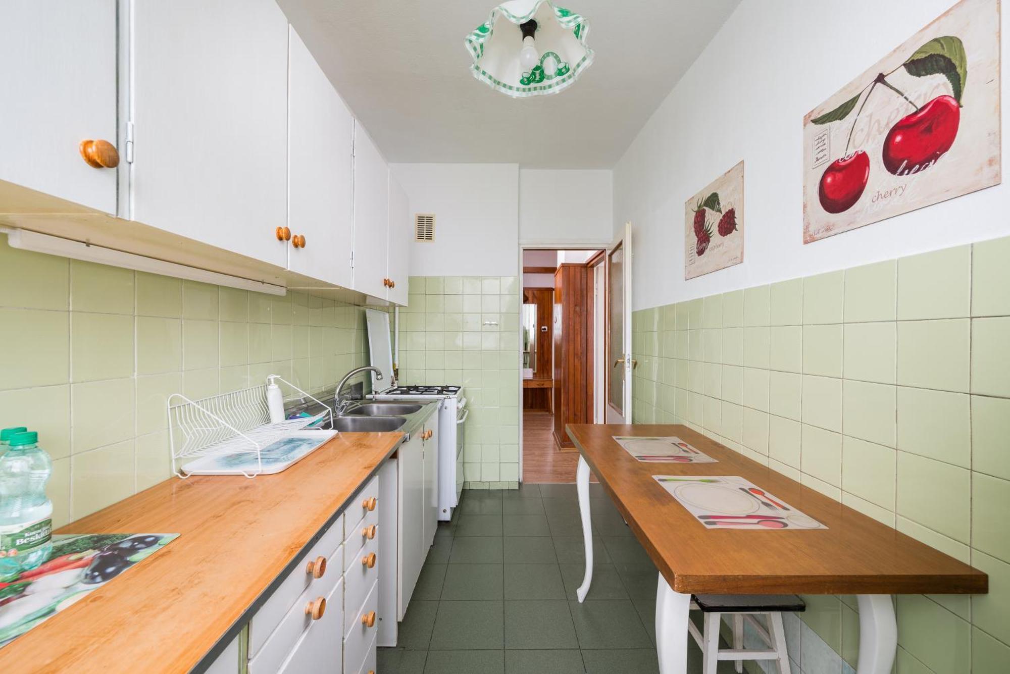 Old Town 3-bedroom Apartament *