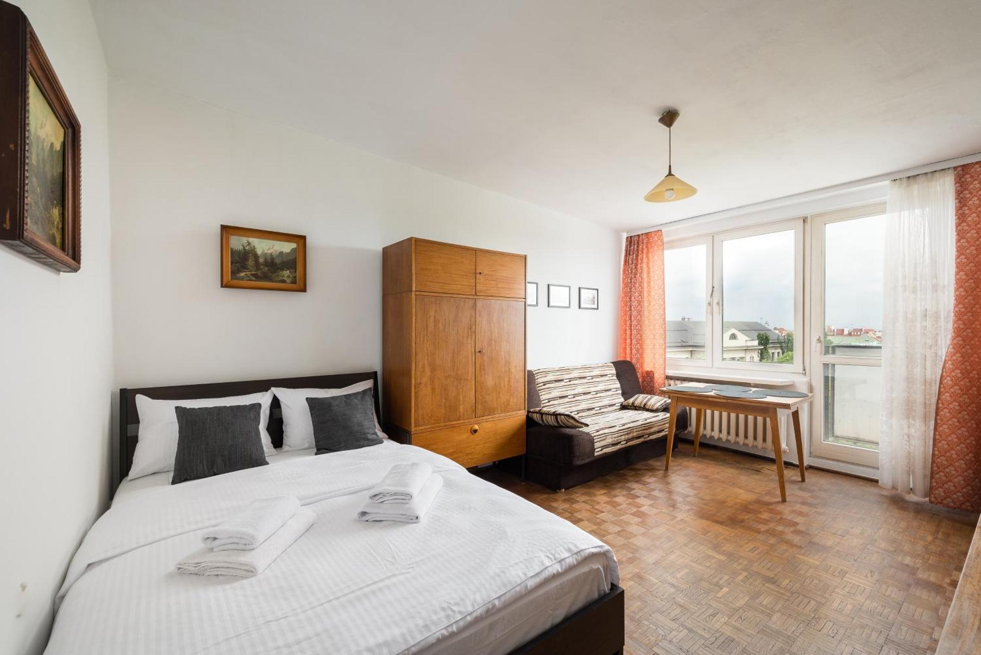 Old Town 3-bedroom Apartament