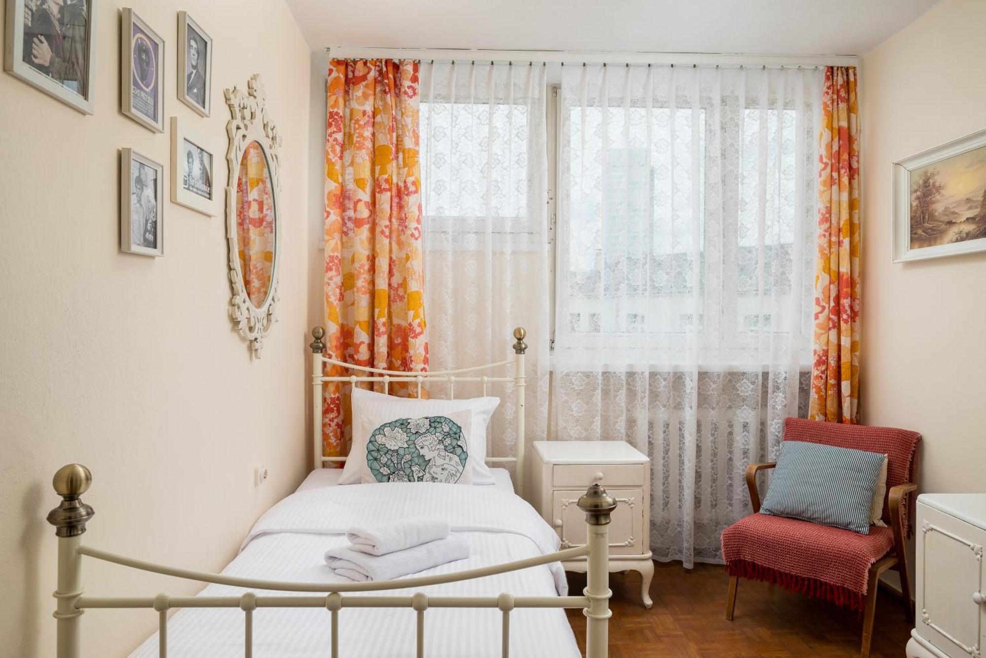 Old Town 3-bedroom Apartament Warszawa