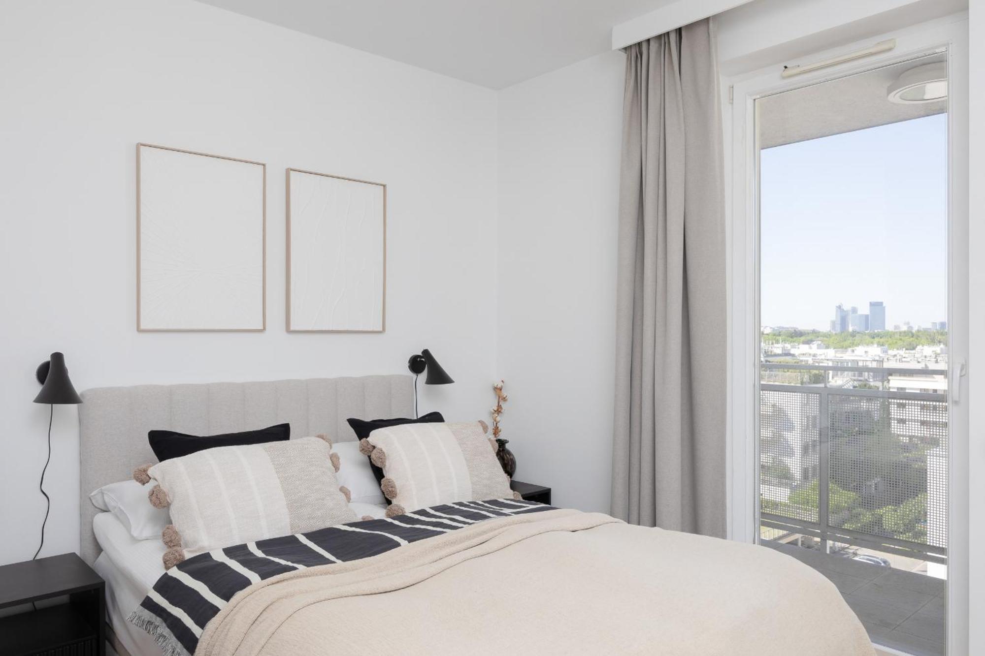 Luxury Four Bedroom With Parking & Balcony In Mokotow By Renters Prestige * Varsóvia