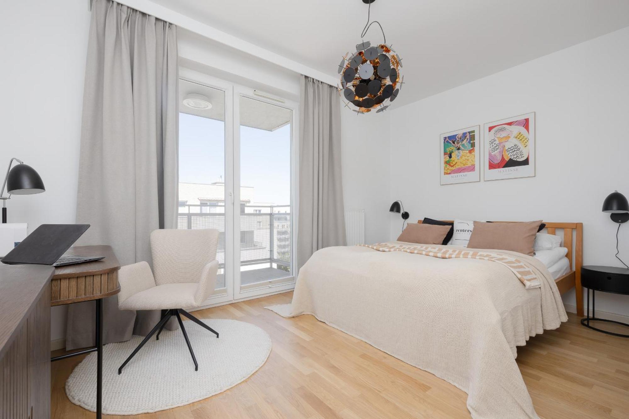 Luxury Four Bedroom With Parking & Balcony In Mokotow By Renters Prestige Varsóvia