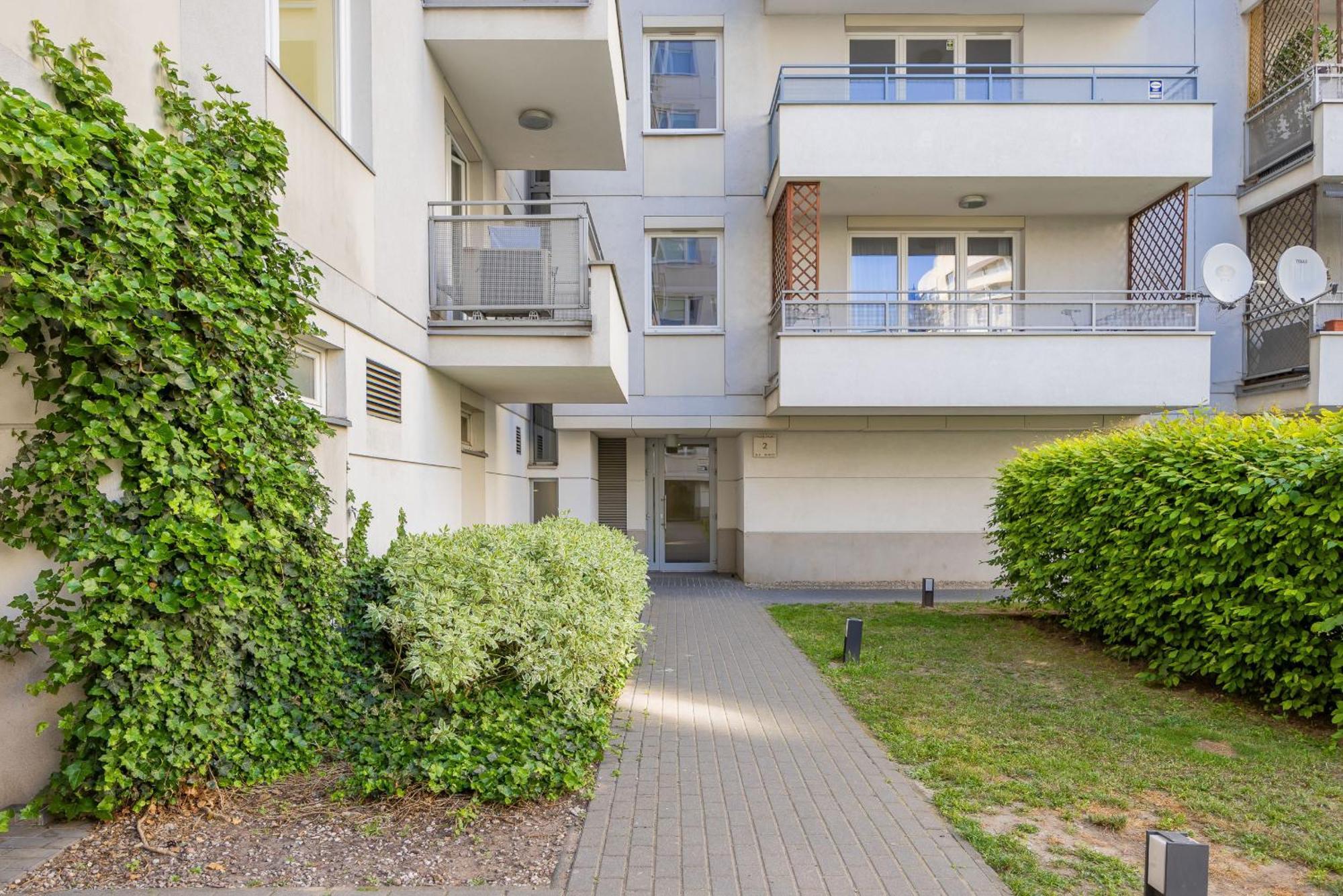 Apartamento Luxury Four Bedroom With Parking & Balcony In Mokotow By Renters Prestige *