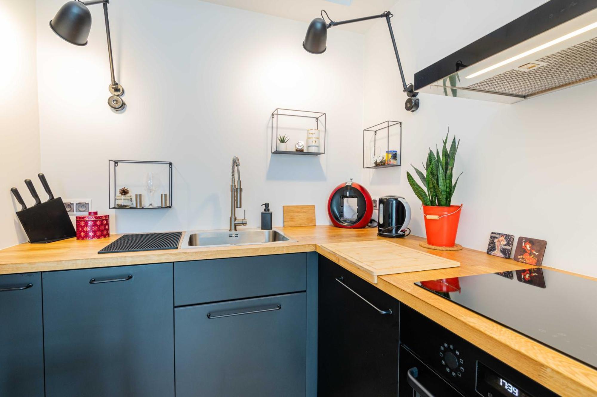 Praga Factory Stylish Spot Apartment