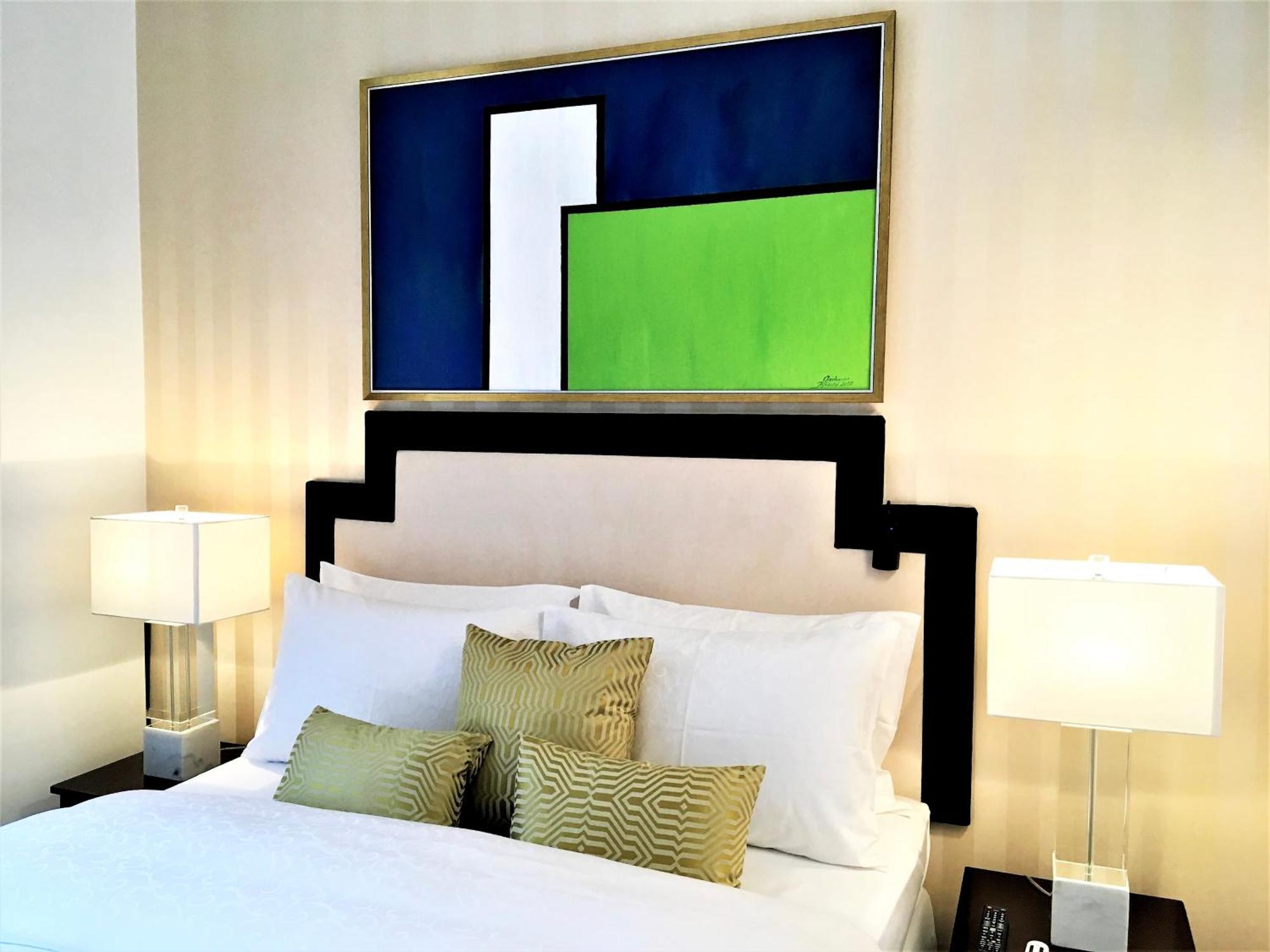 Mondrian Luxury Suites & Apartments Old Town