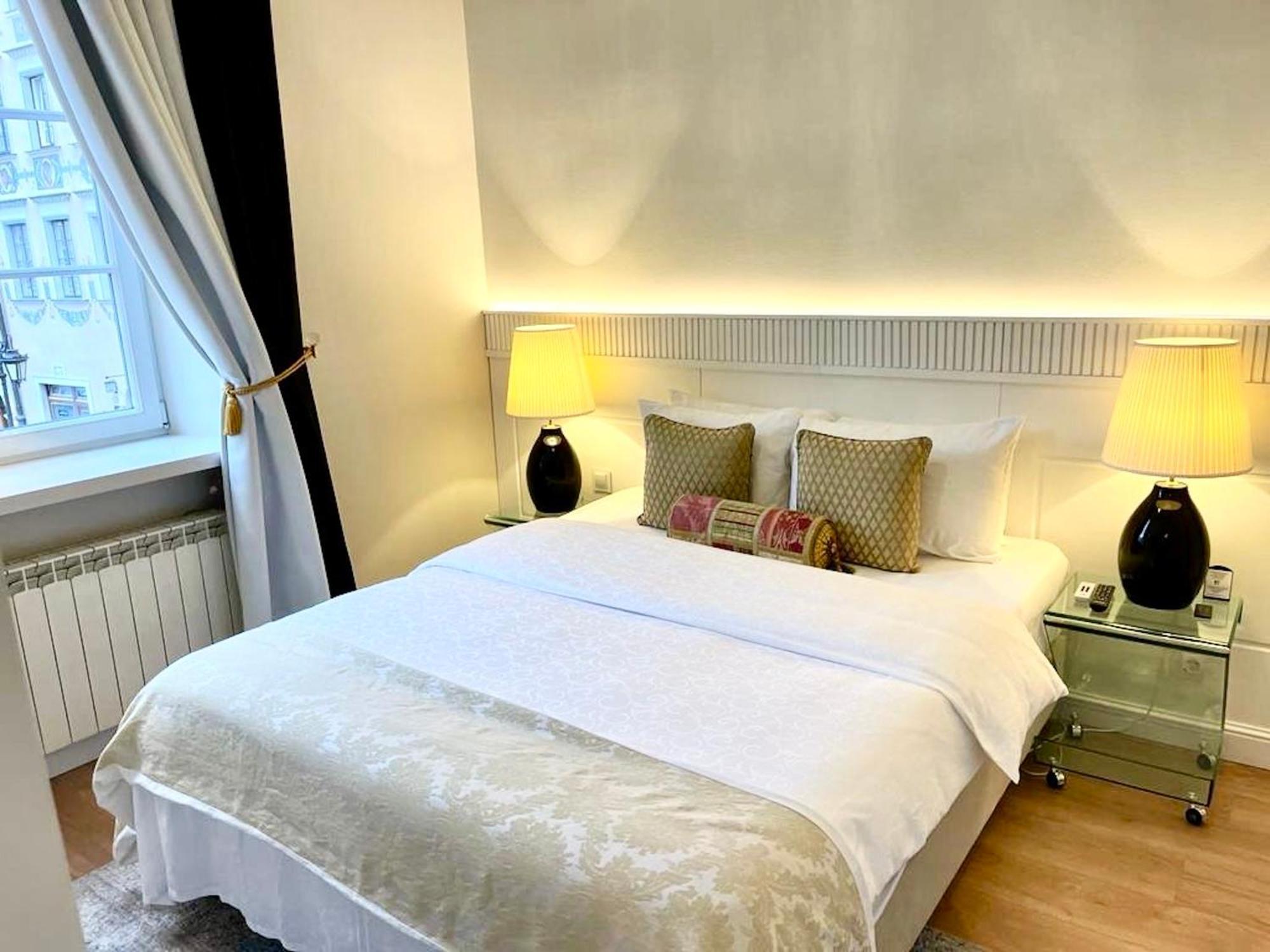 Mondrian Luxury Suites & Apartments Old Town Aparthotel Warsaw