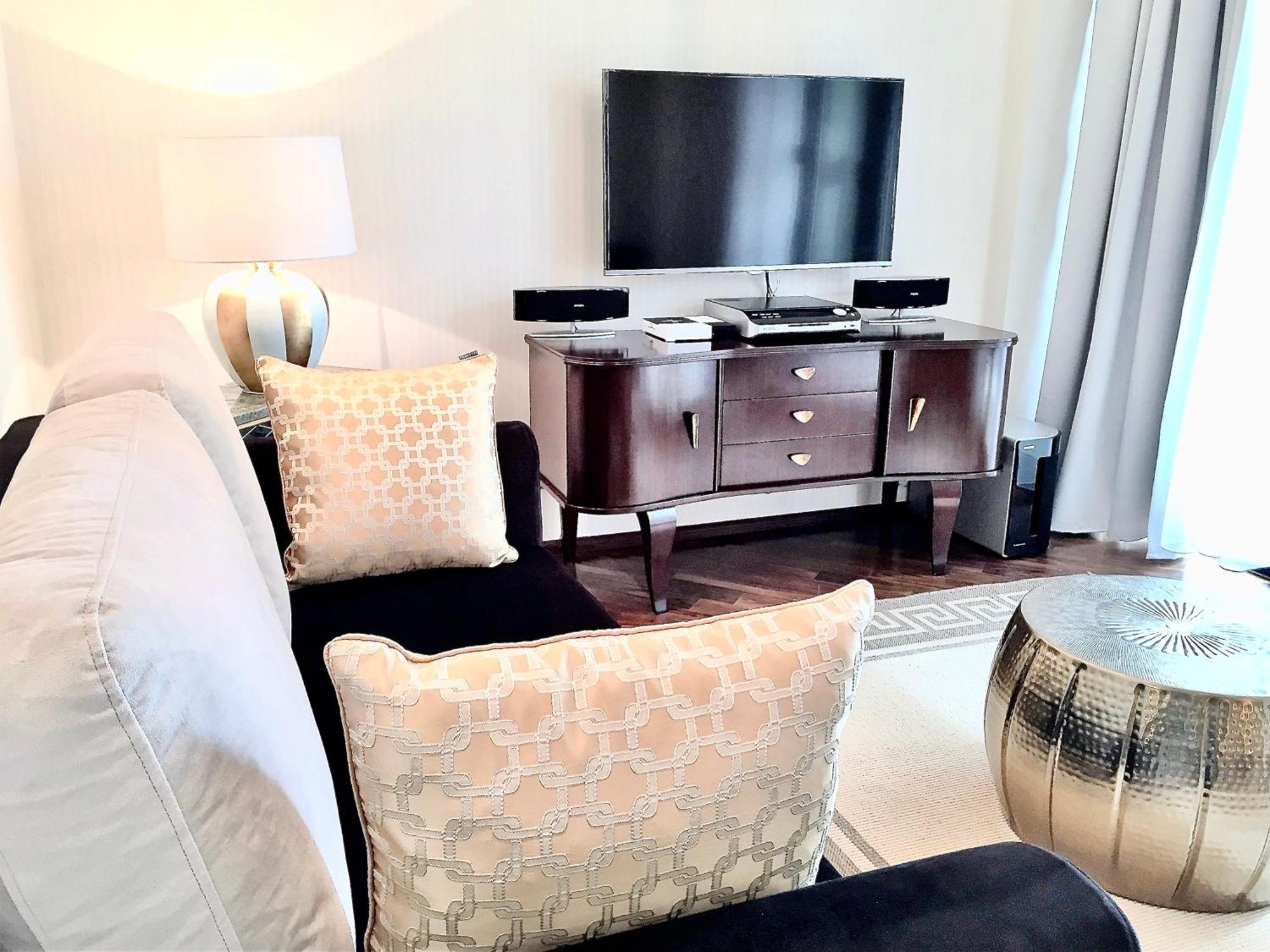 Aparthotel Mondrian Luxury Suites & Apartments Old Town *